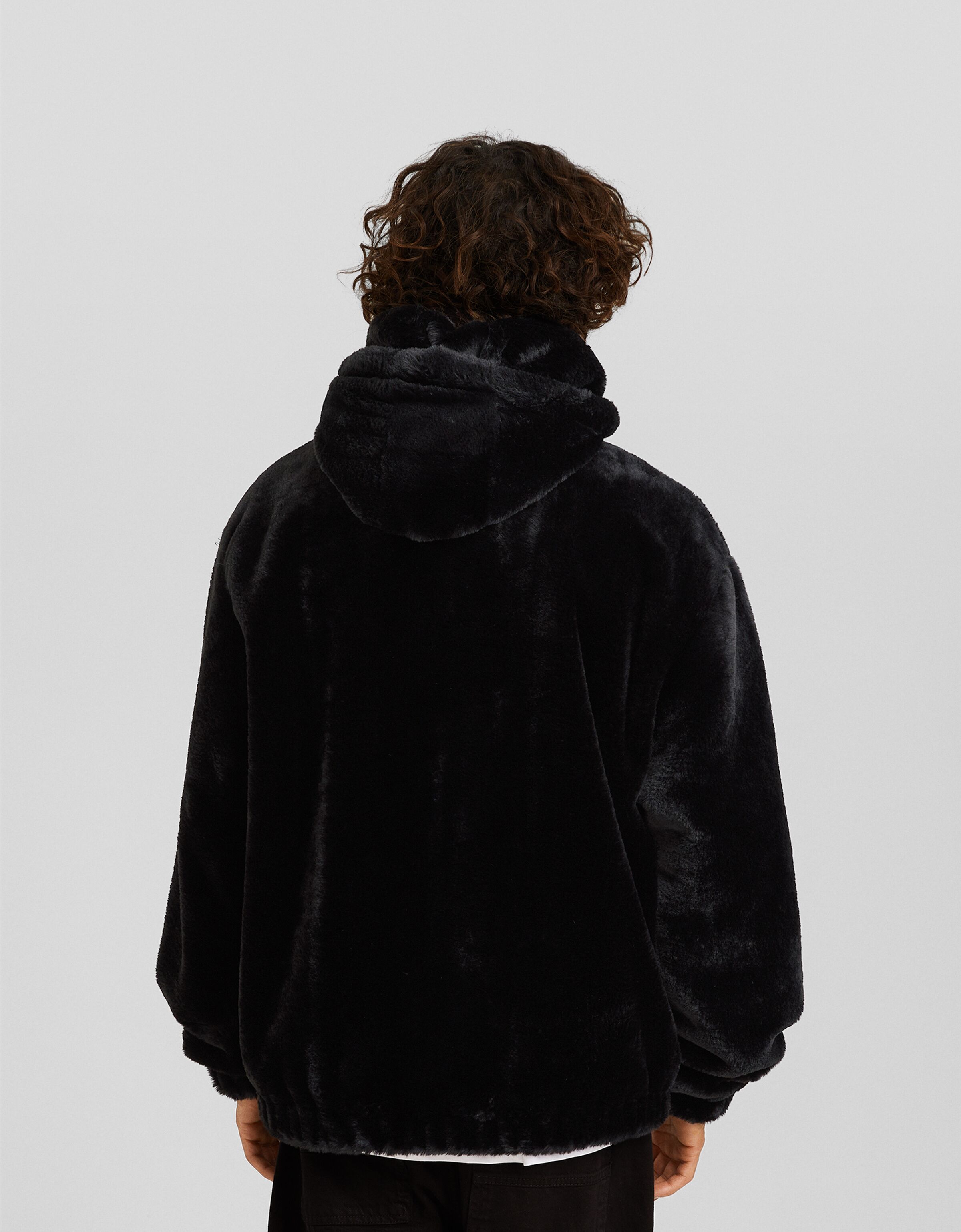 Cazadora capucha teddy