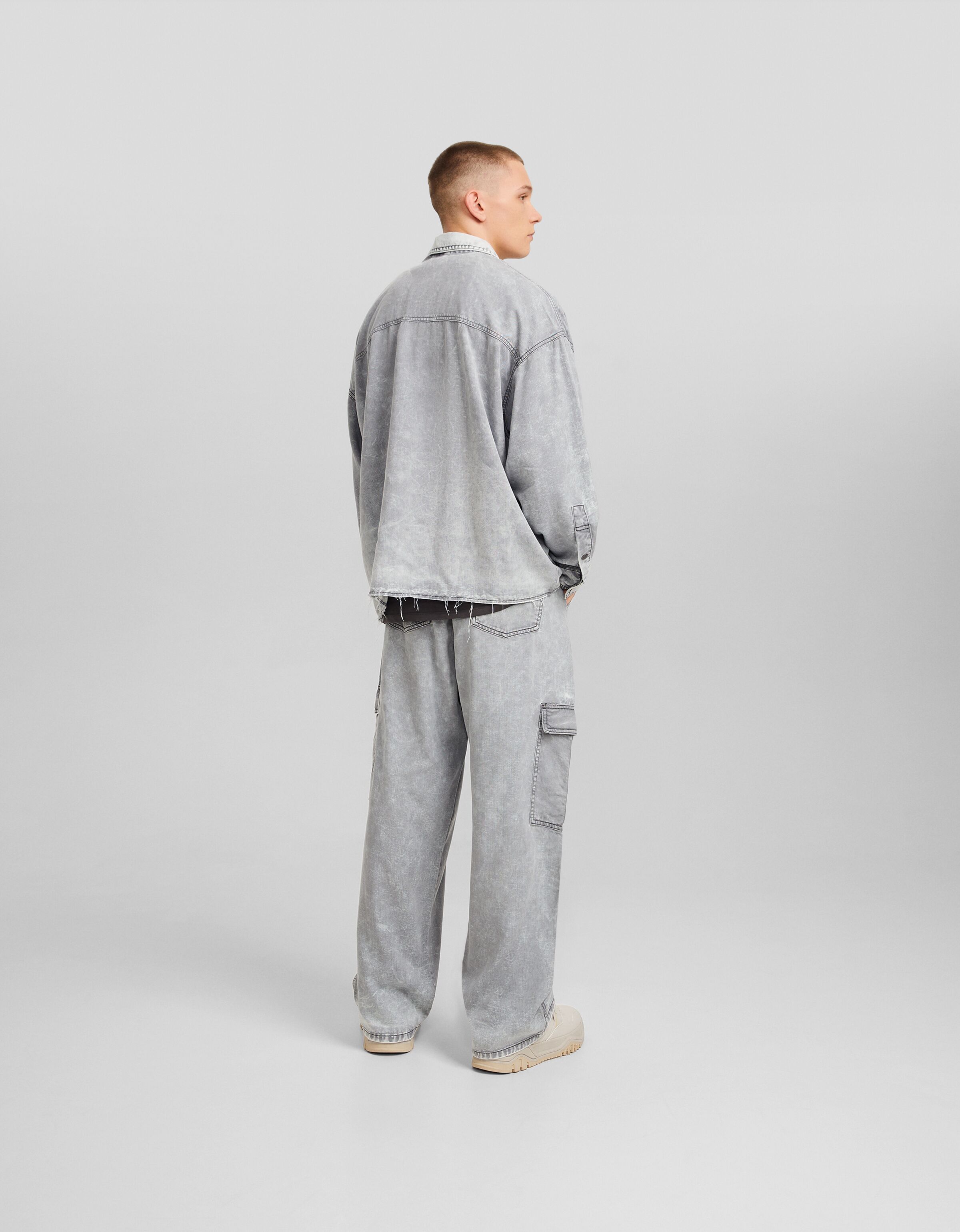 Sobrecamisa manga larga cropped fluida efecto lavado