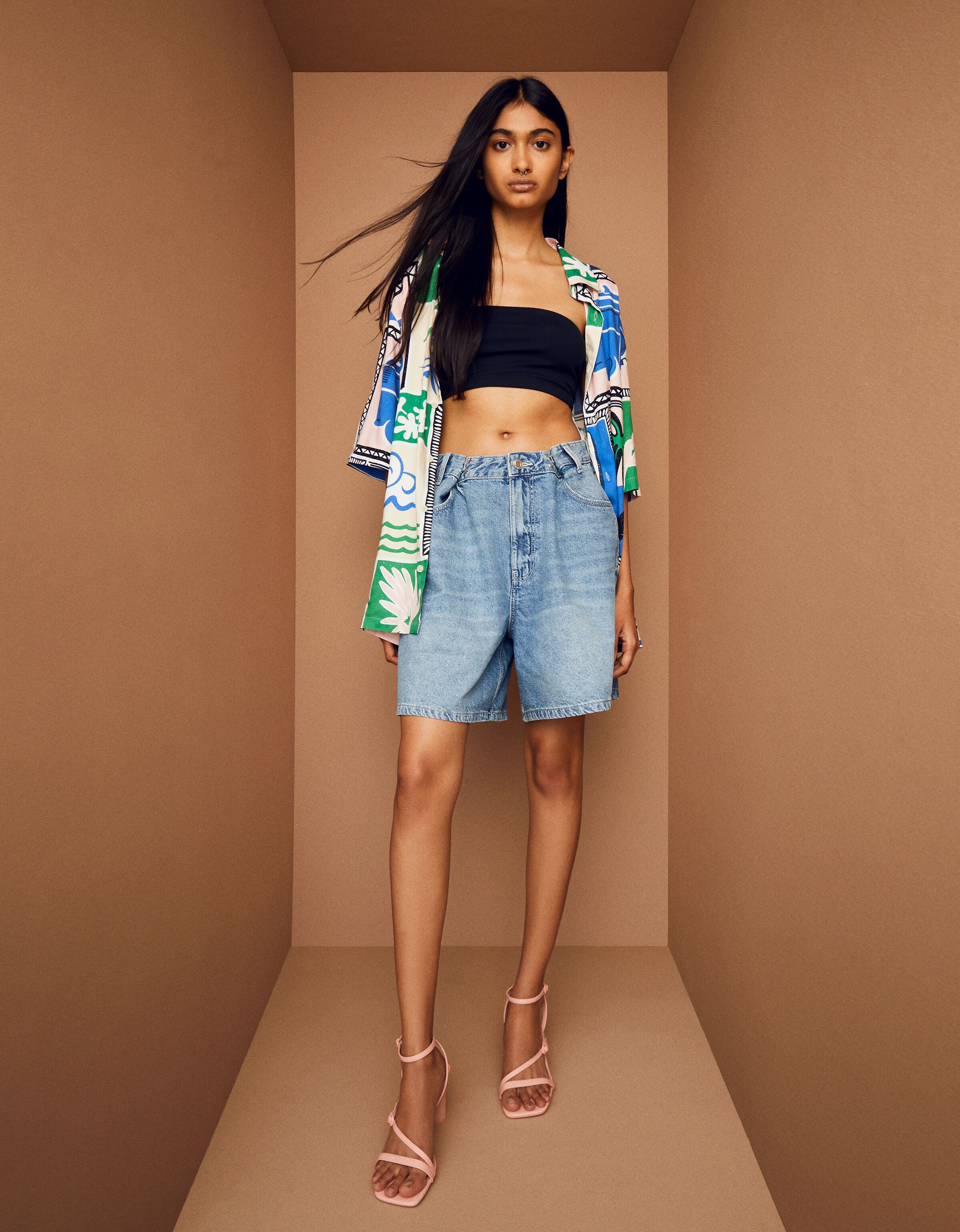 Sandalia tacón tiras pulsera