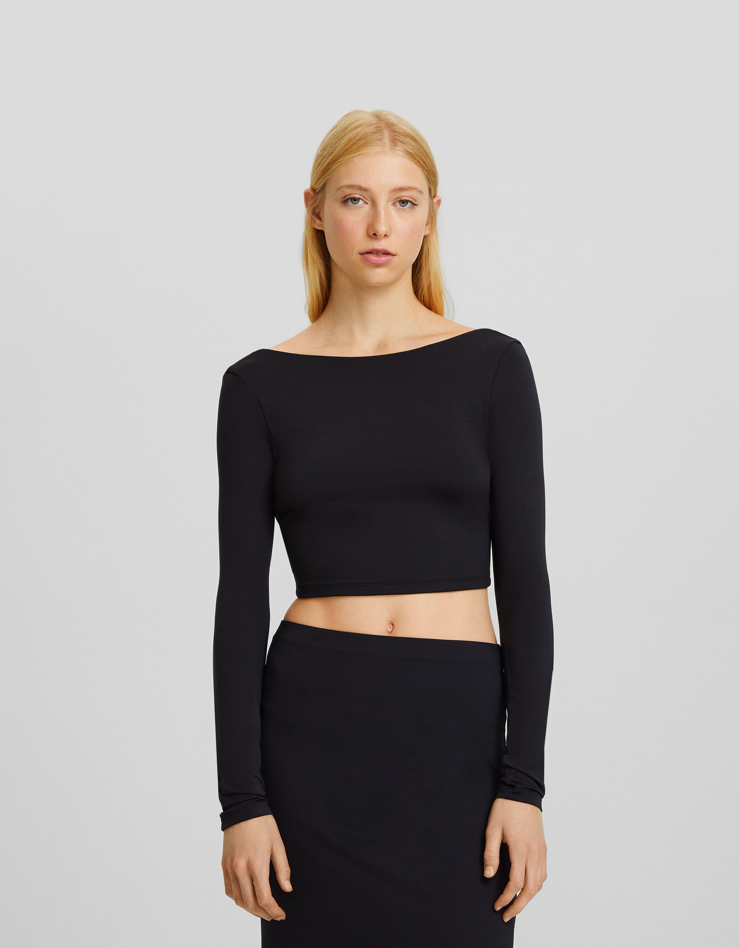 Camiseta manga larga espalda descubierta