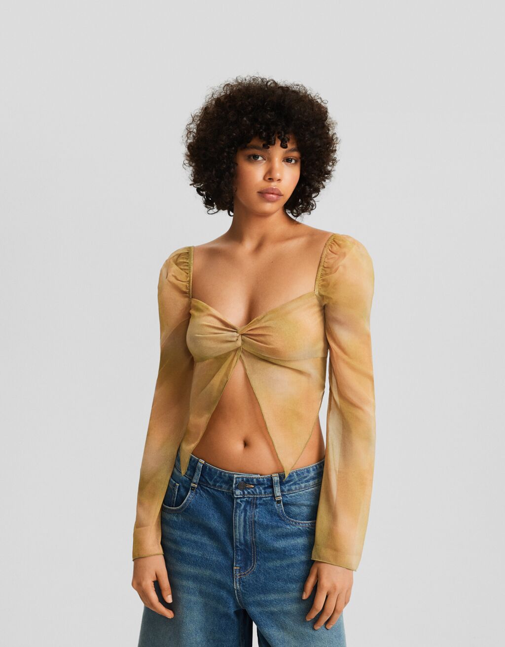 Blusa manga larga chifón cropped detalle