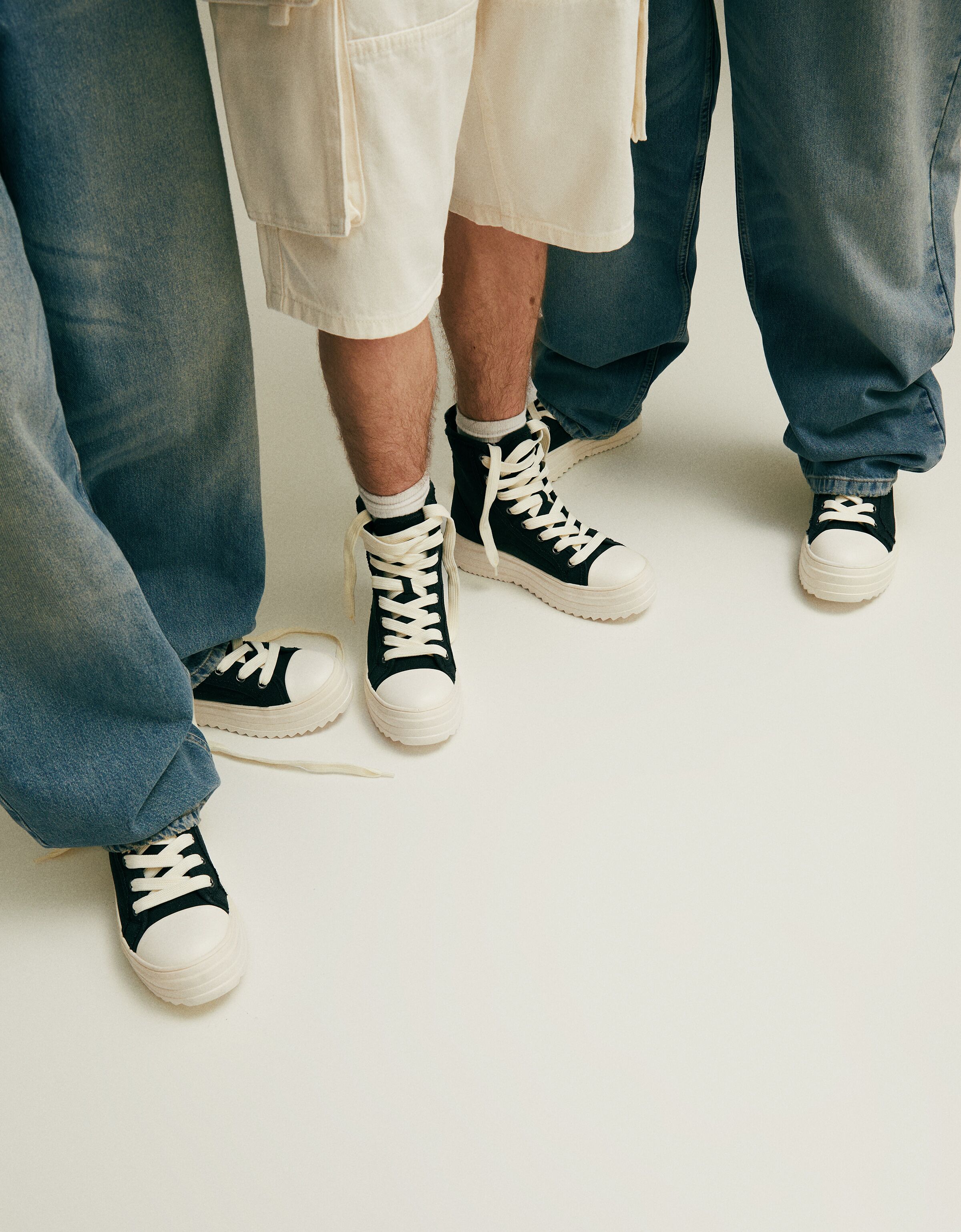 Zapatillas abotinadas volumen hombre