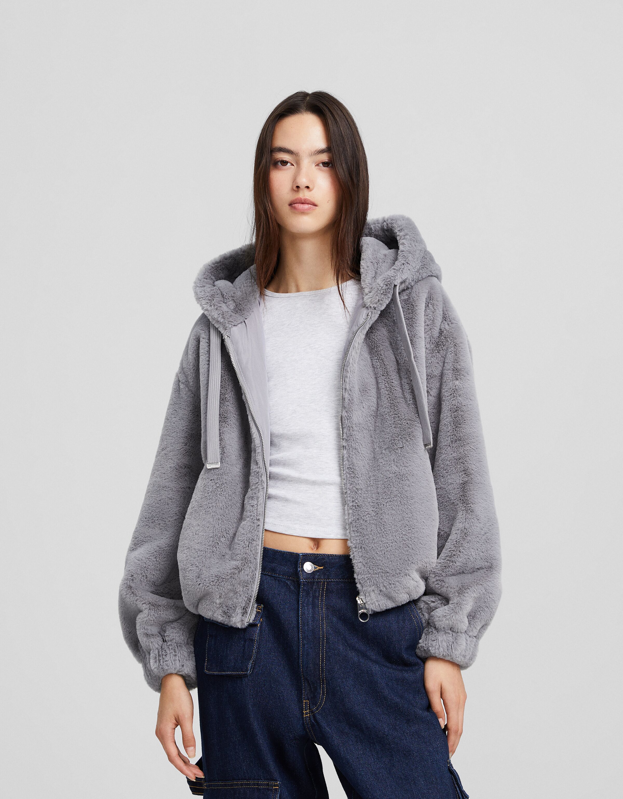 Cazadora capucha teddy