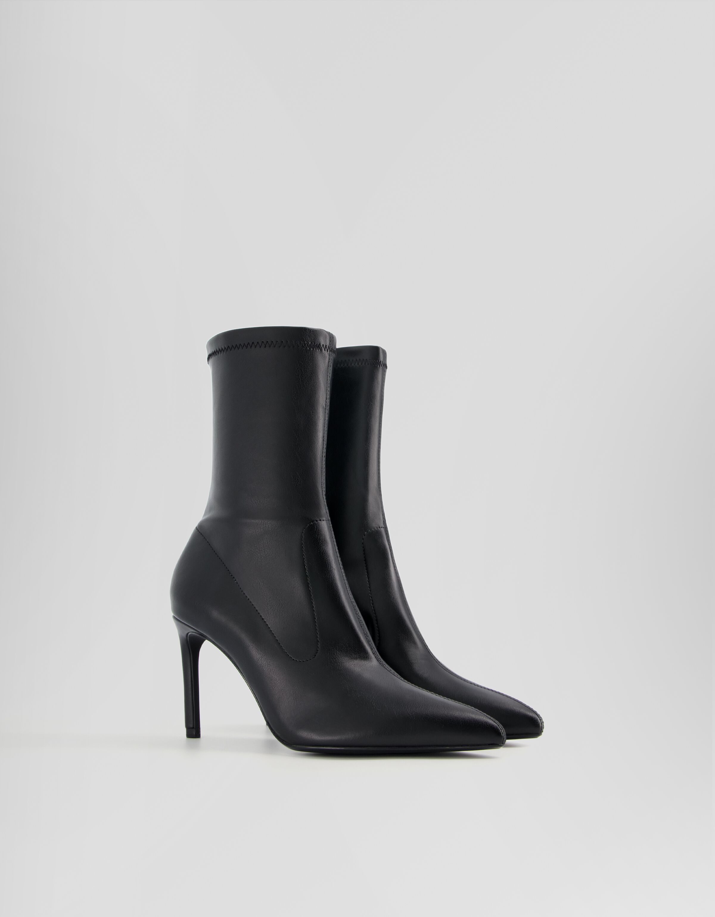 Botines tacón ajustados