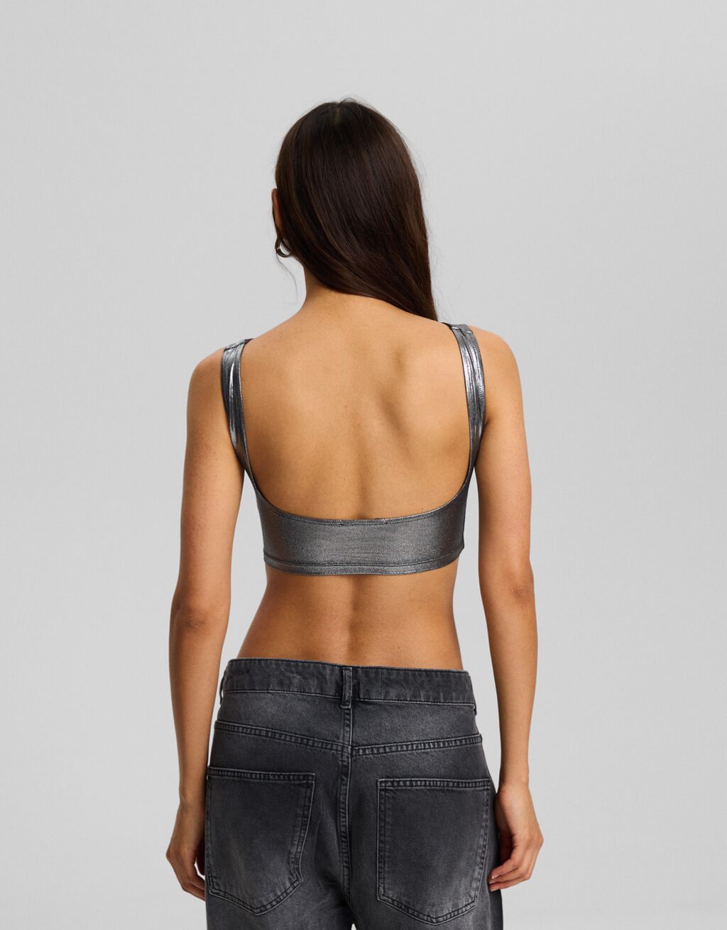 Camiseta sin mangas espalda descubierta