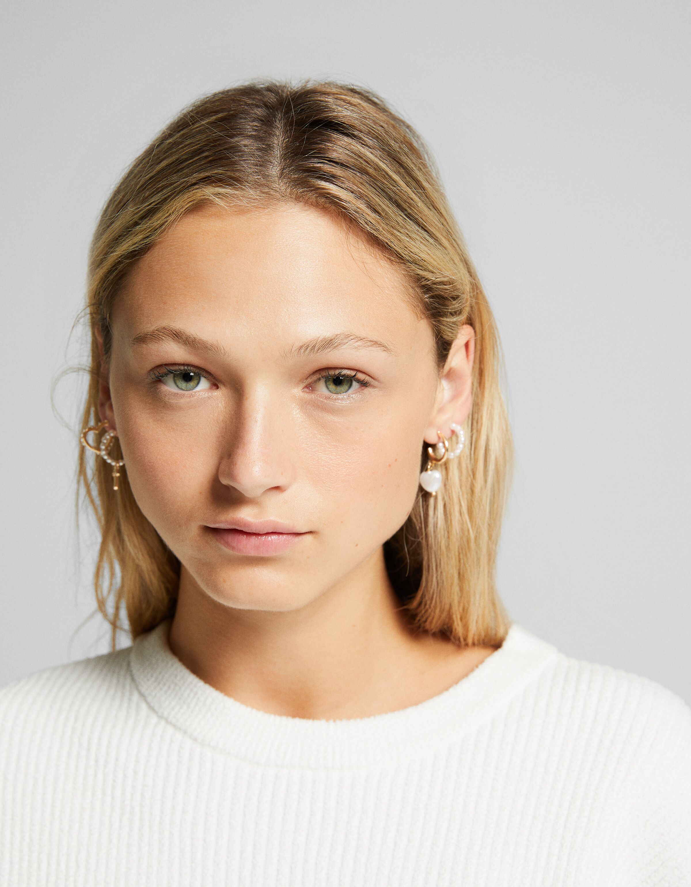 Set 6 pendientes perlas pedrería corazón