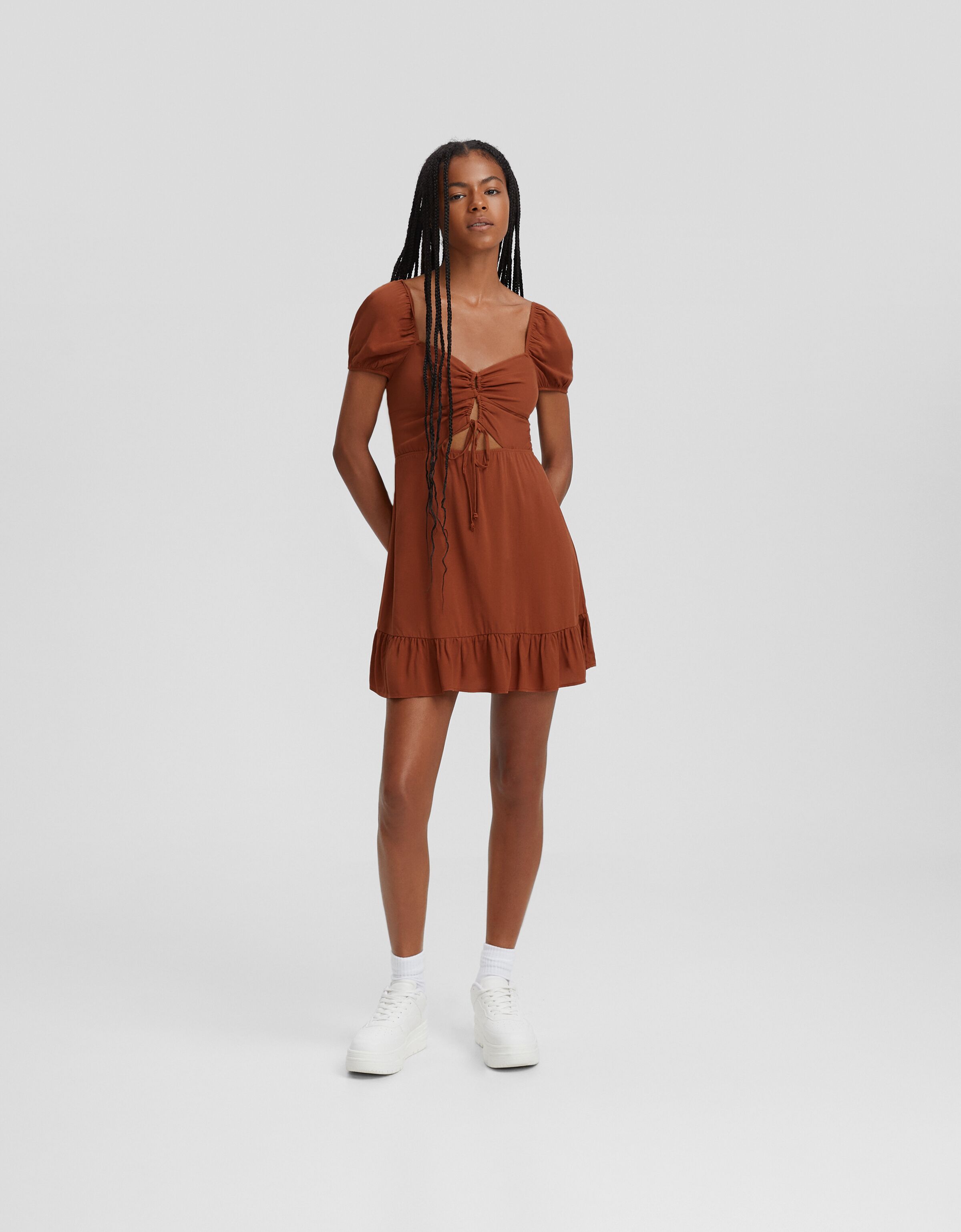 Vestido mini manga corta