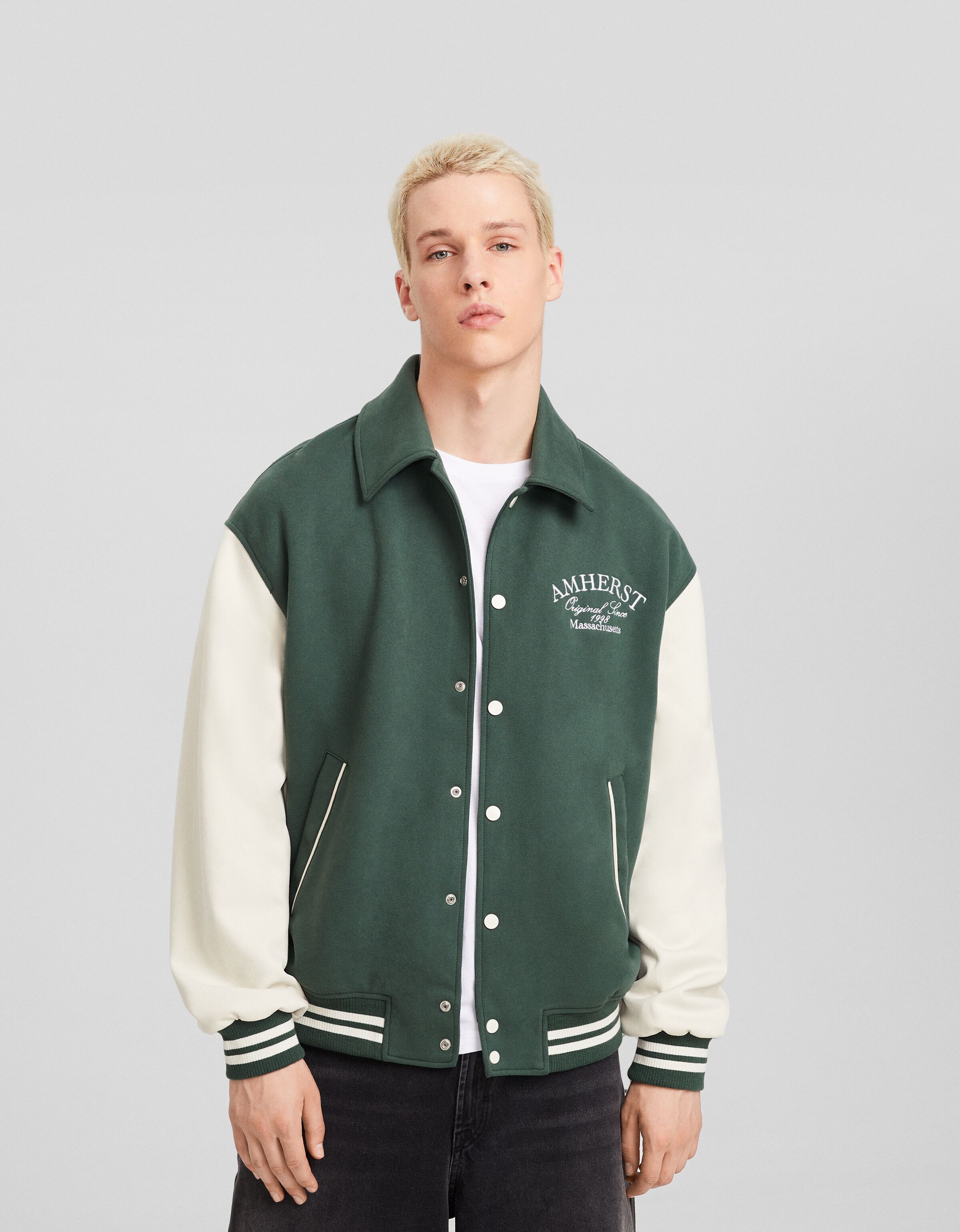 Cazadora efecto ante bordado