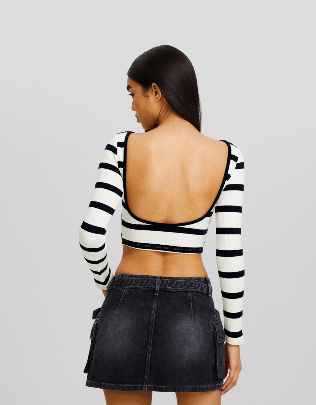 Camiseta manga larga punto espalda descubierta rayas