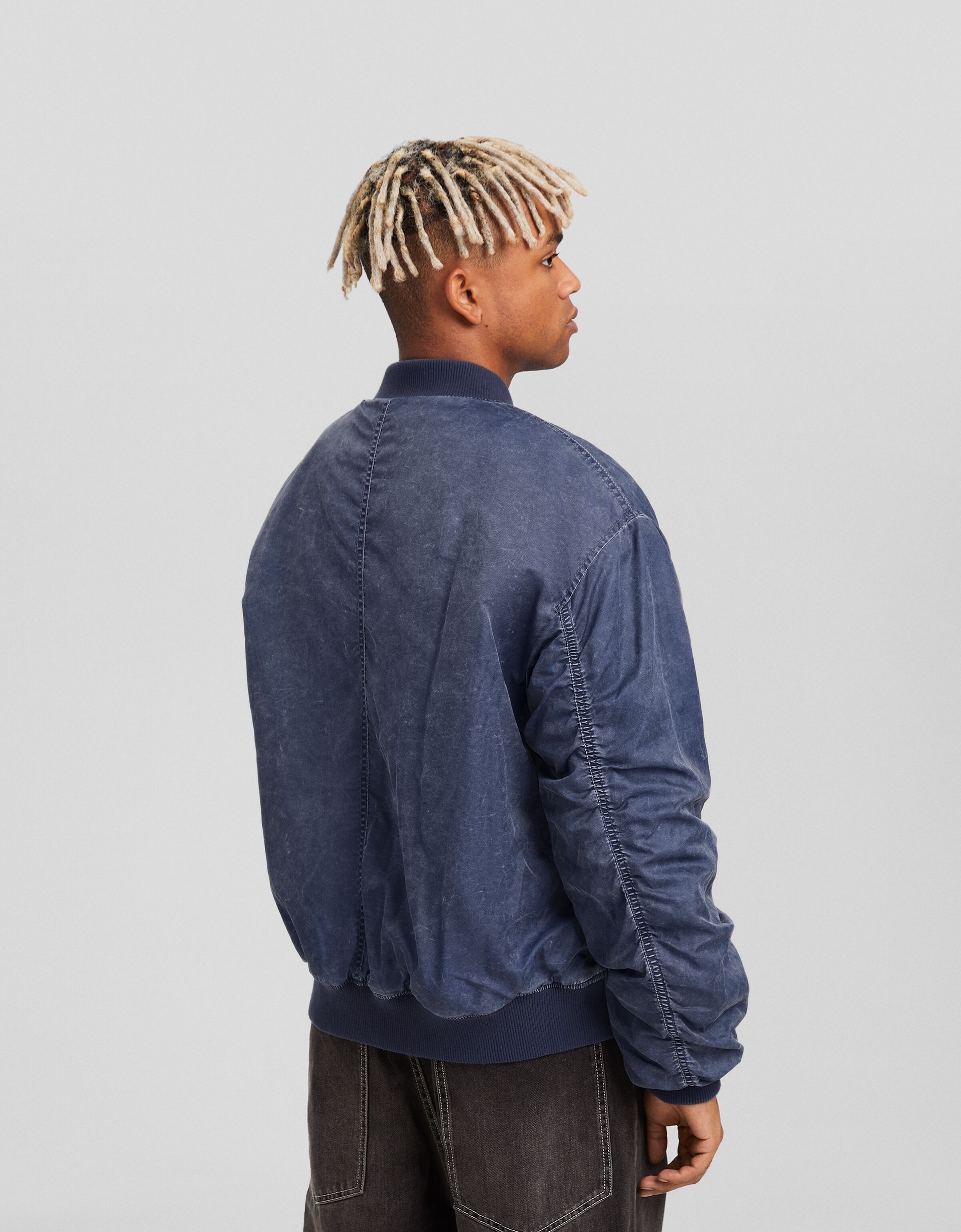 Cazadora bomber con nylon efecto lavado