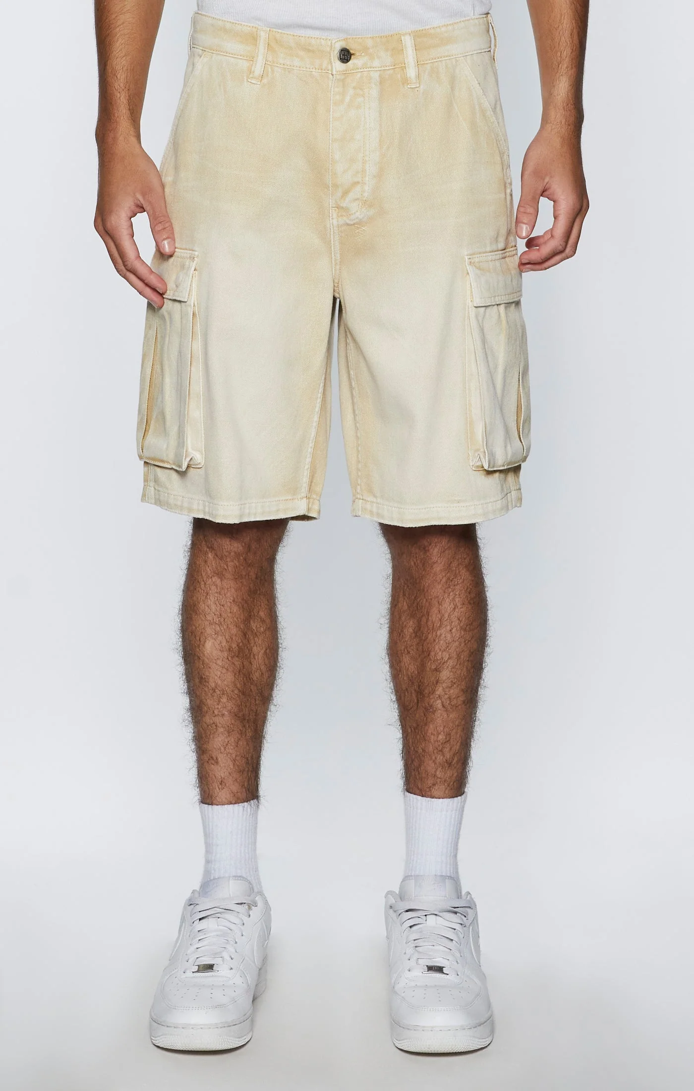 FUGITIVE CARGO SHORT SAND