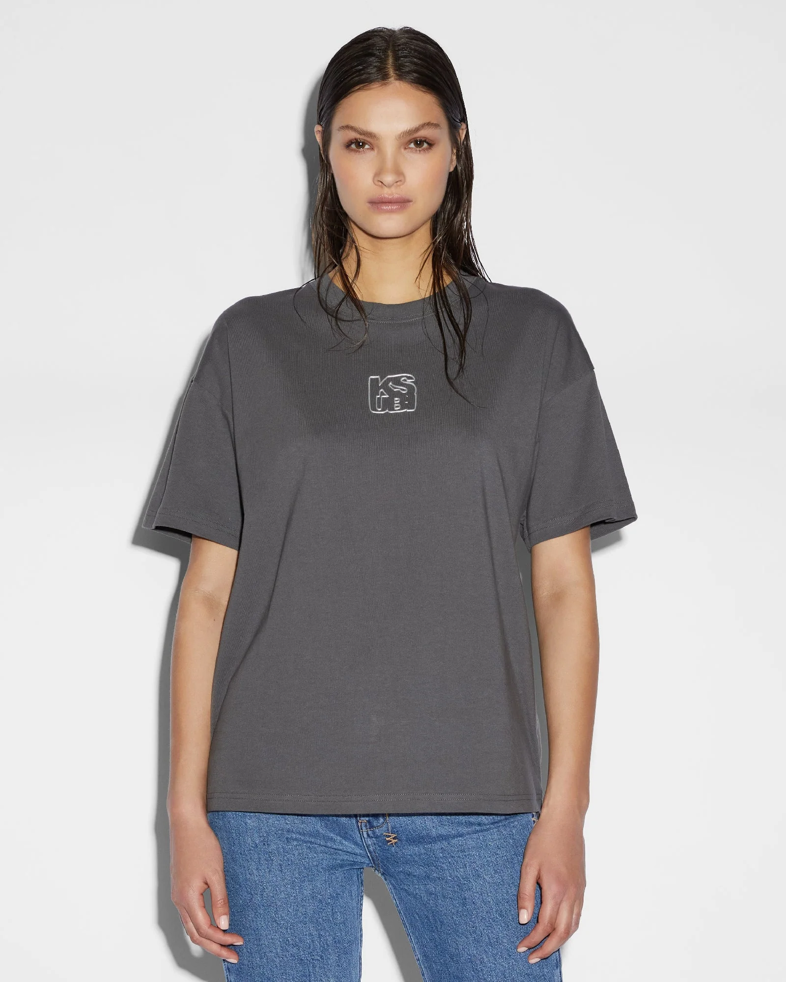 STACKED OH G SS TEE CHARCOAL