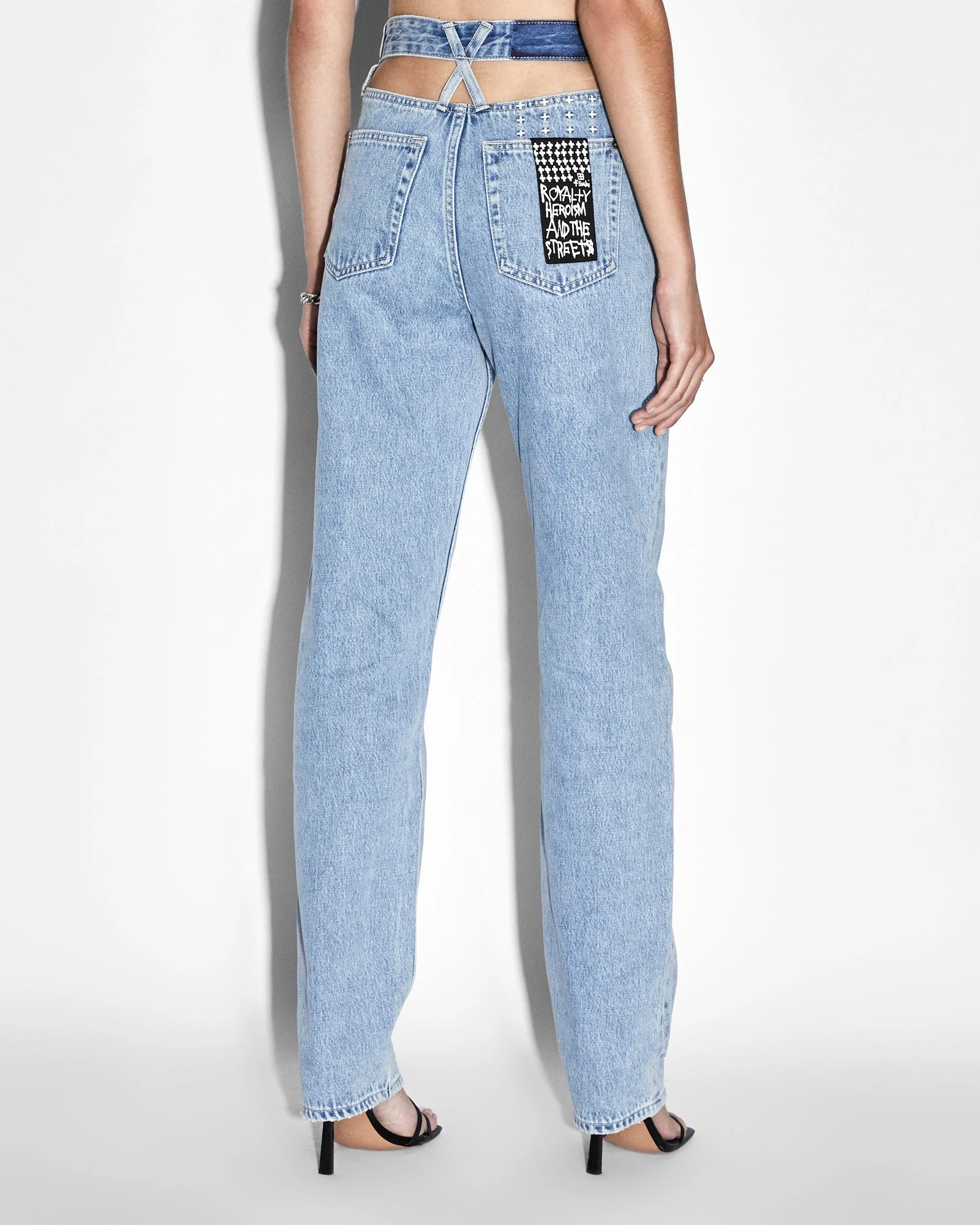 PLAYBACK AUTHENTIK KUT OUT