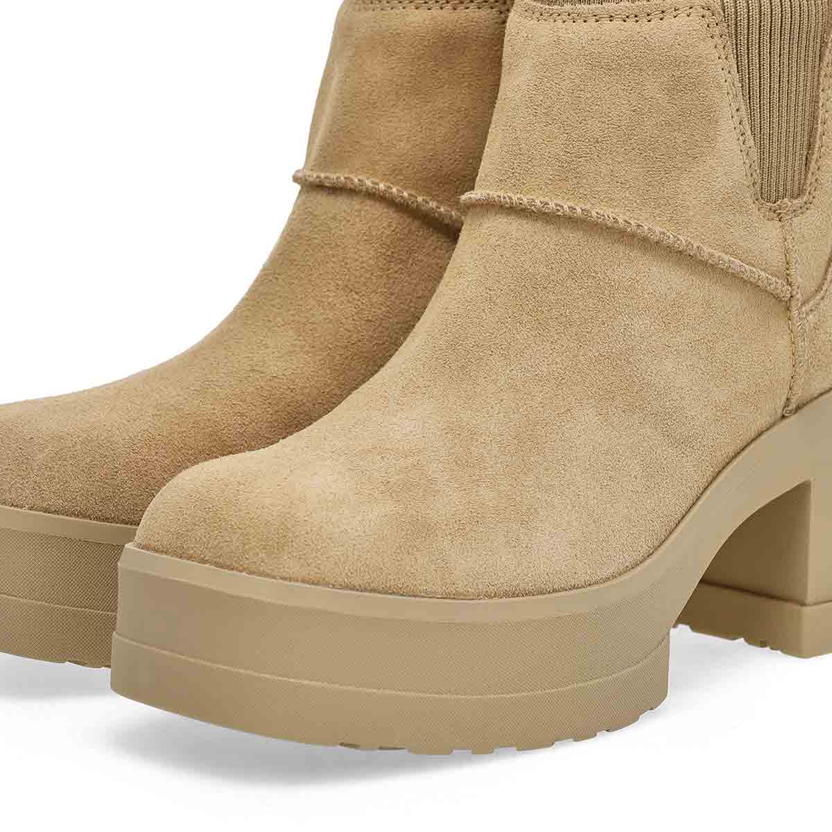 UGG Moxy Chelsea Women