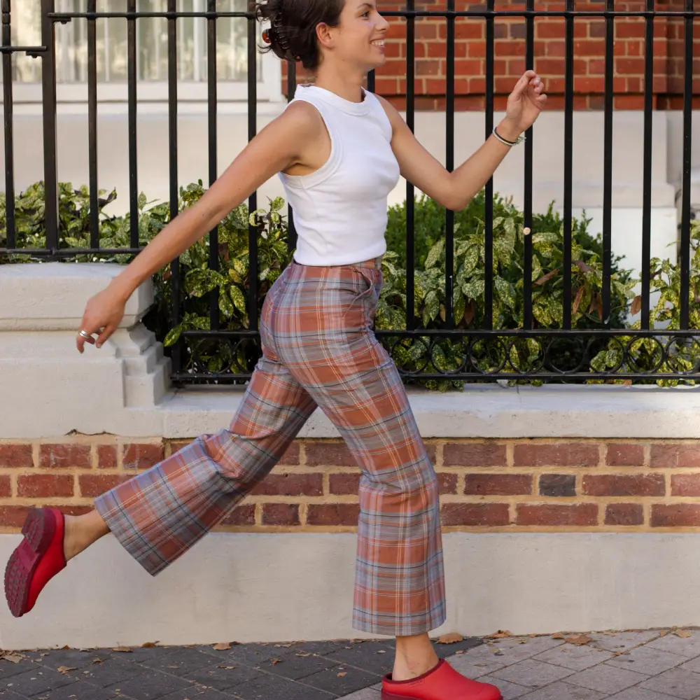 Billie Clog Chilli Red