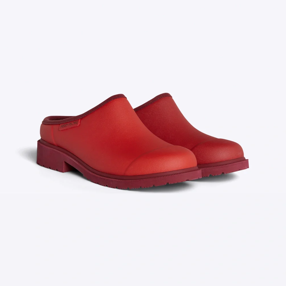 Billie Clog Chilli Red