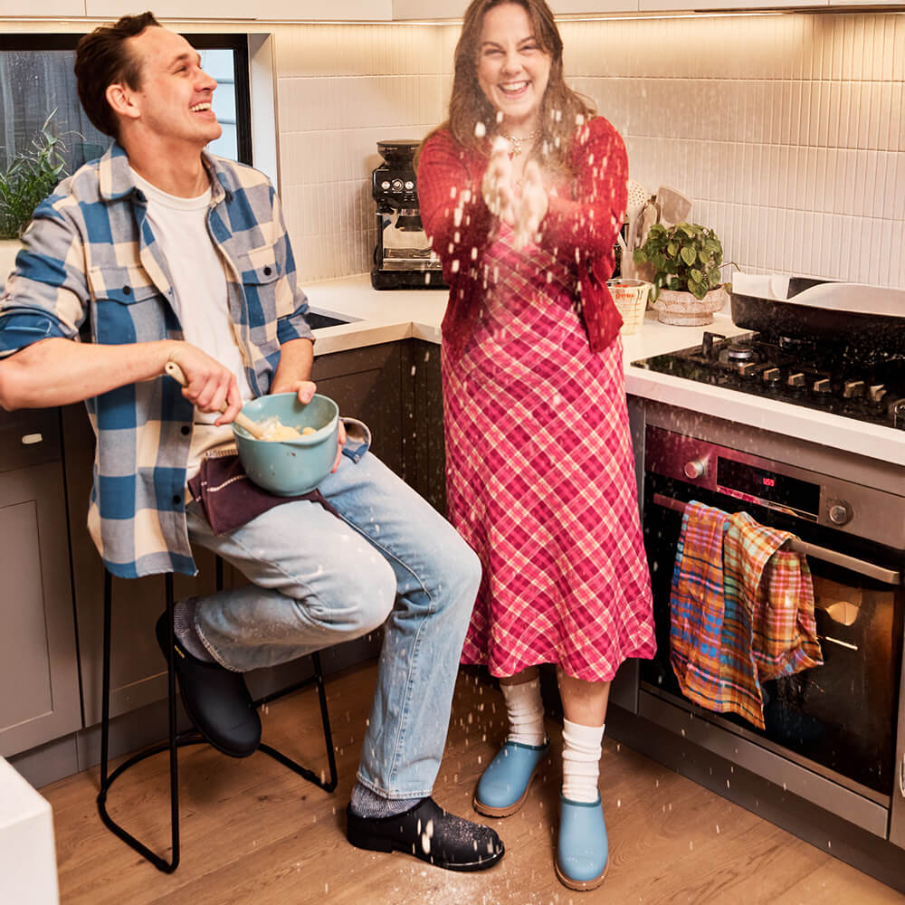 Billie Clog Midnight Blue