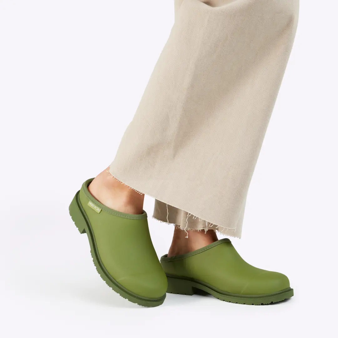 Billie Clog Bright Olive