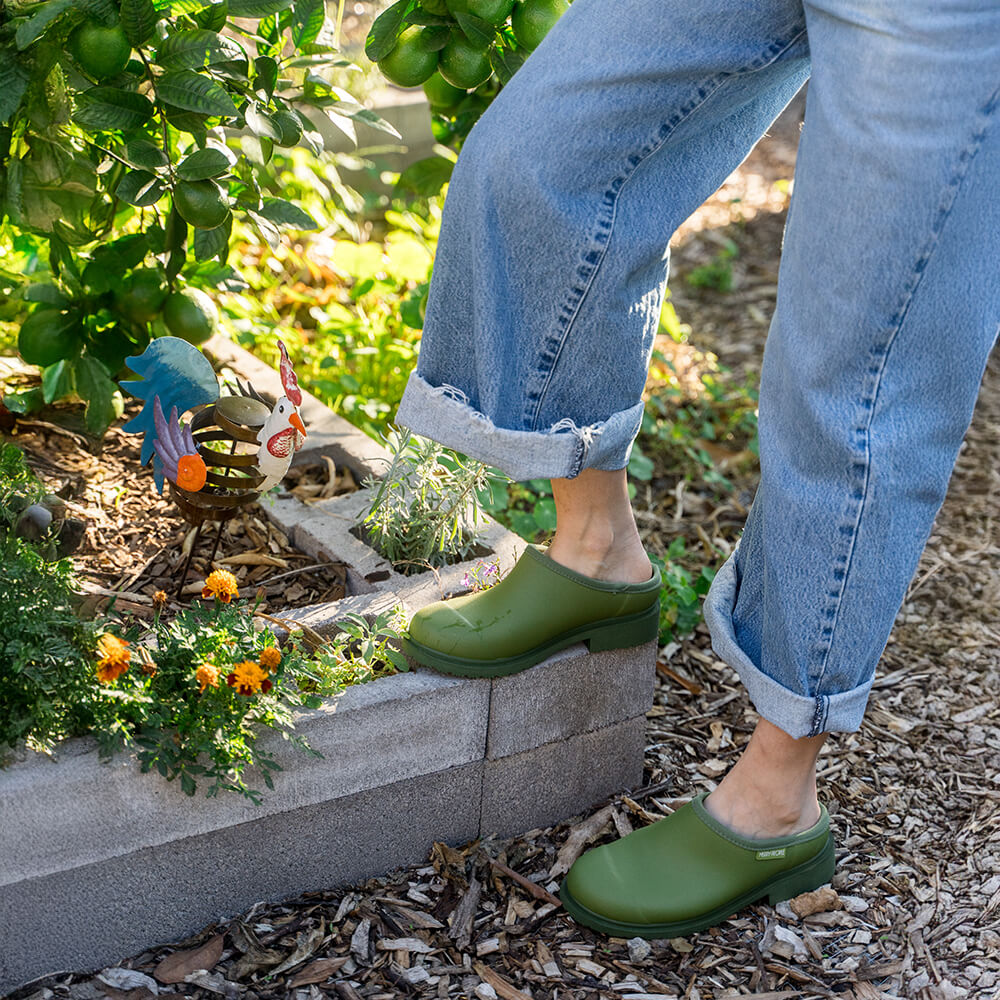 Billie Clog Bright Olive