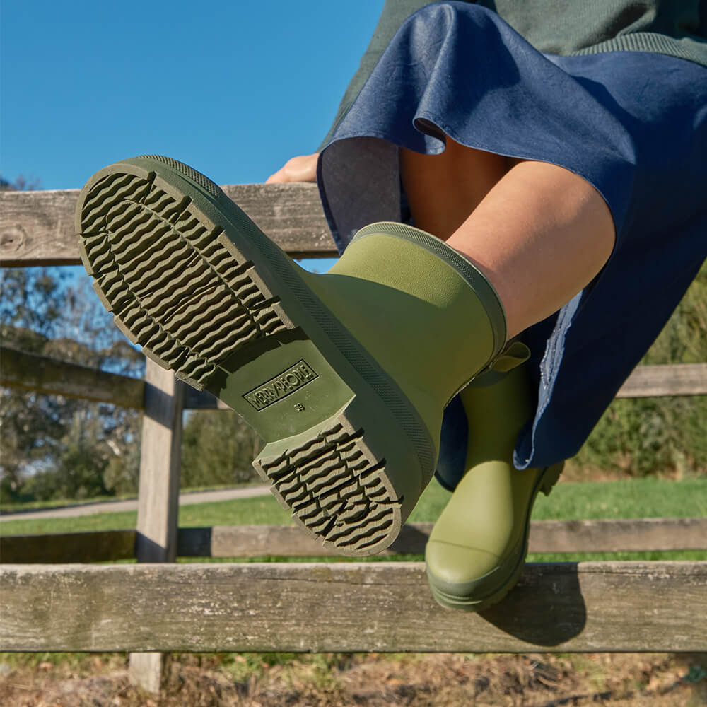 Andie Boot Bright Olive