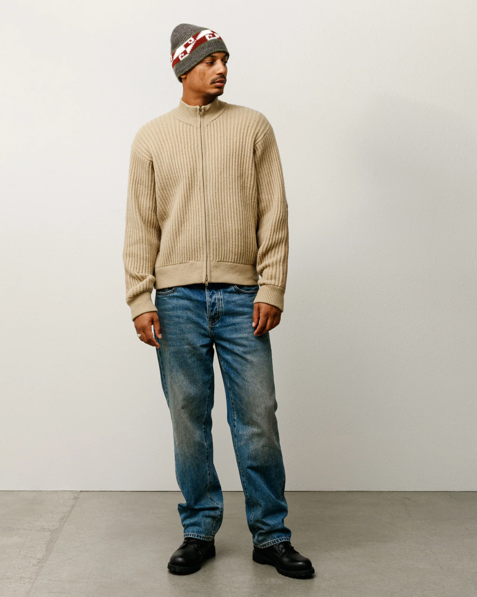 LAMBS WOOL ZIP SWEATER
