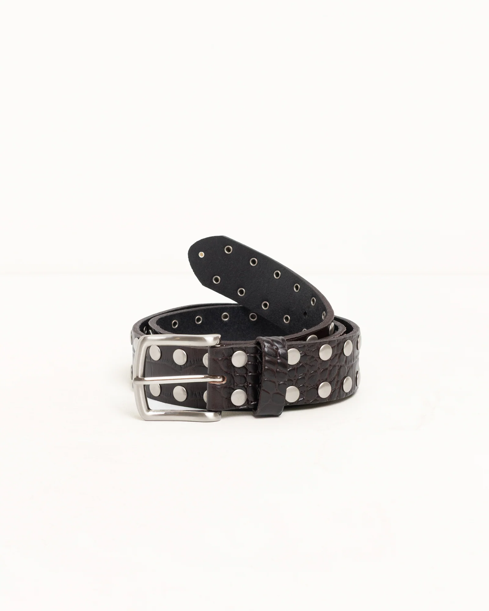 8 BALL STUDDED BELT