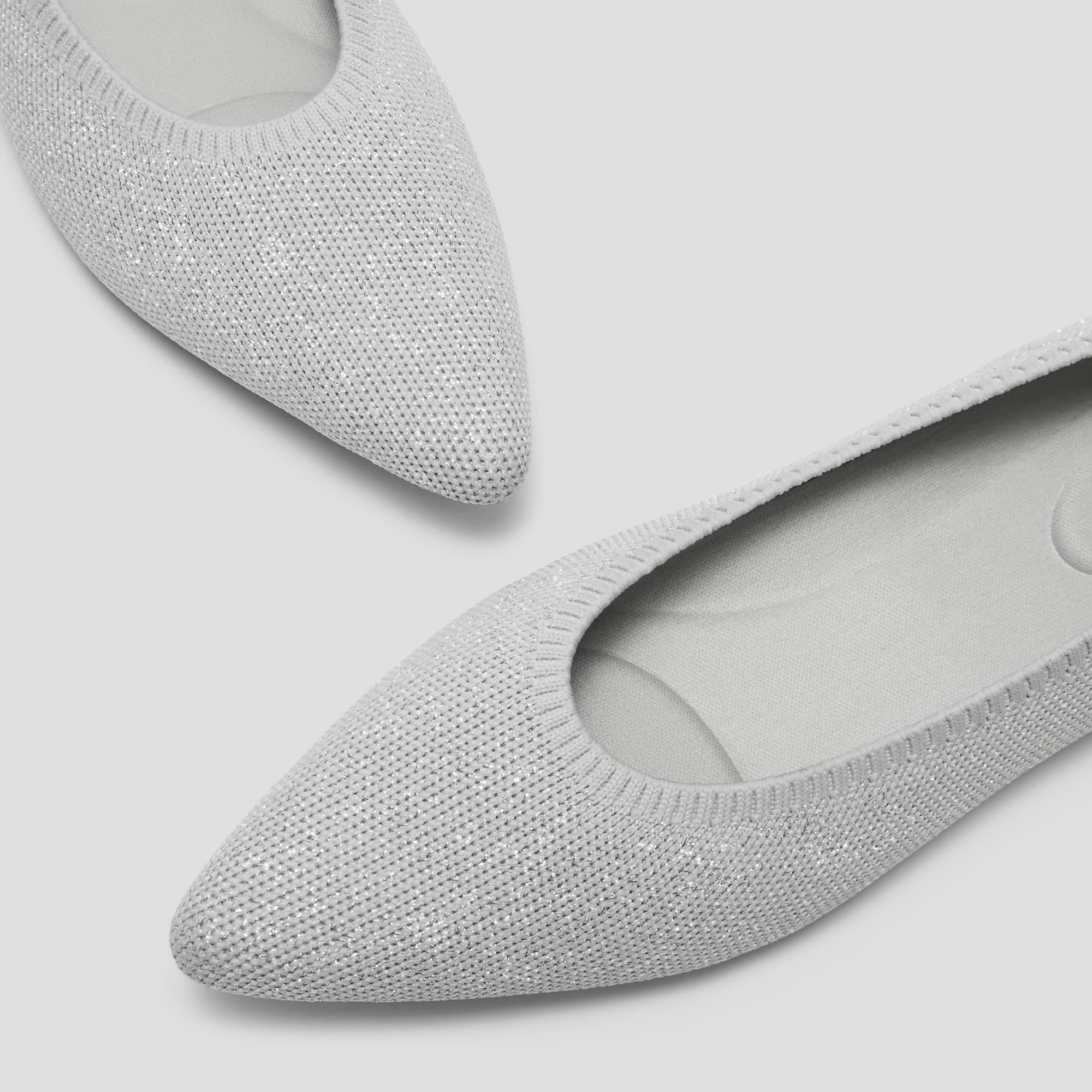 [Aria 5°] ポインテッドトゥ フラットシューズ