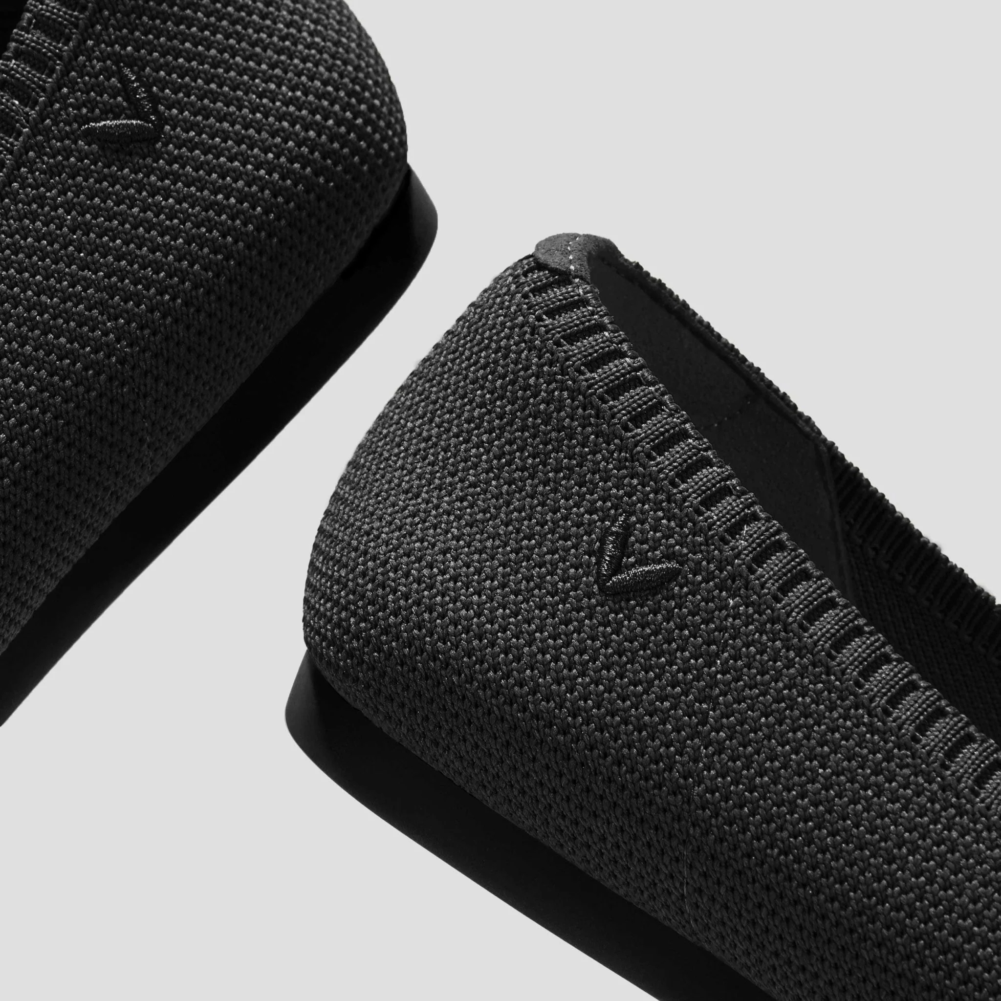 [Aria 5°] ポインテッドトゥ フラットシューズ