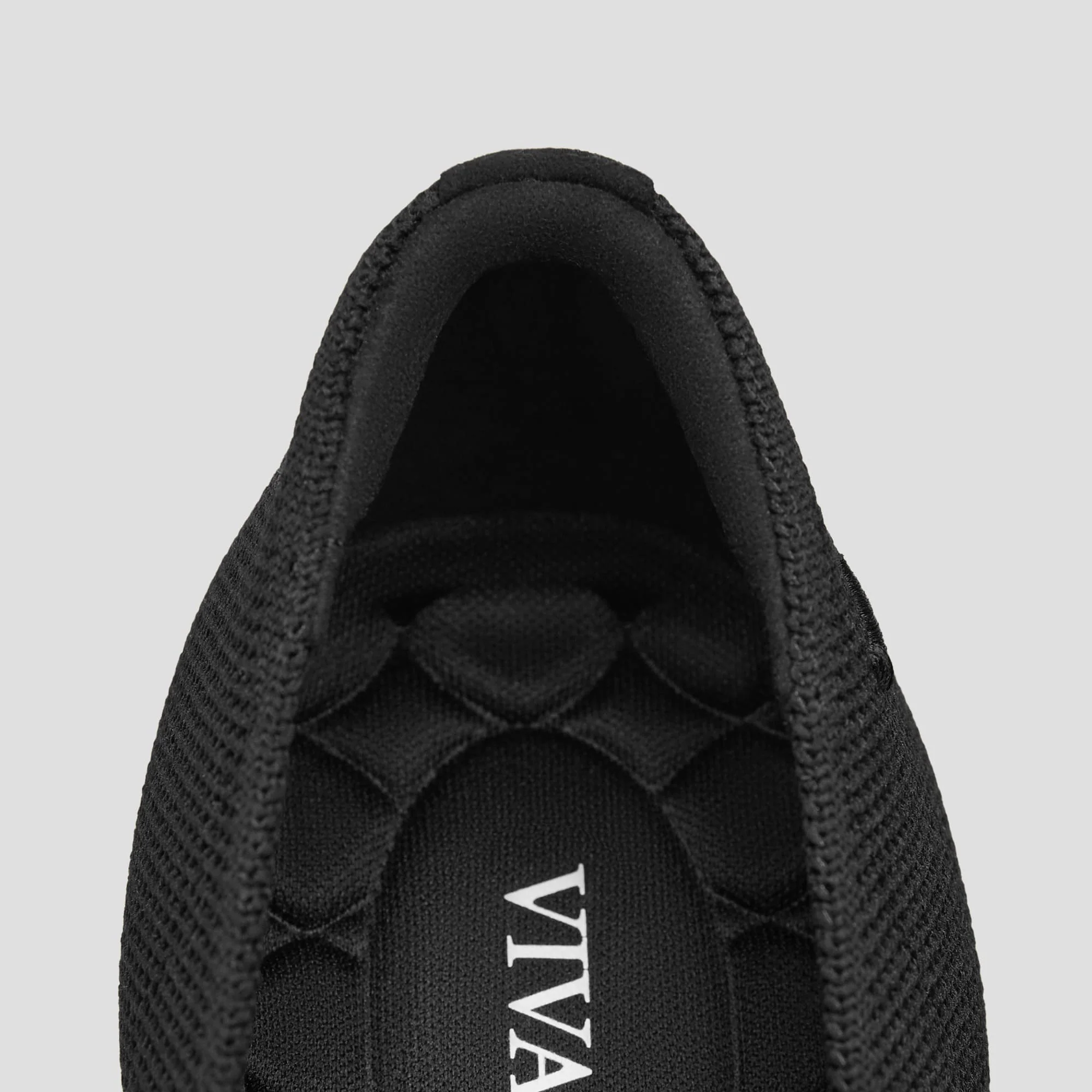 [Sasha] ポインテッドトウ リボン付き キトゥンヒール