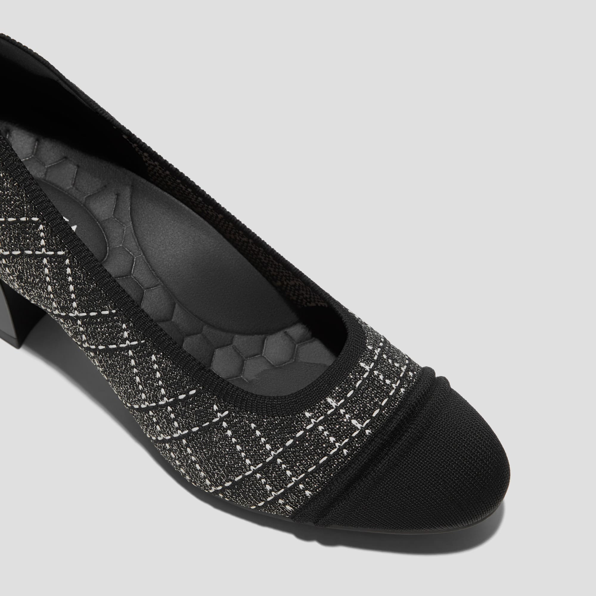 [Julie Arch Pro] ラウンドトゥ チャンキーヒール パンプス