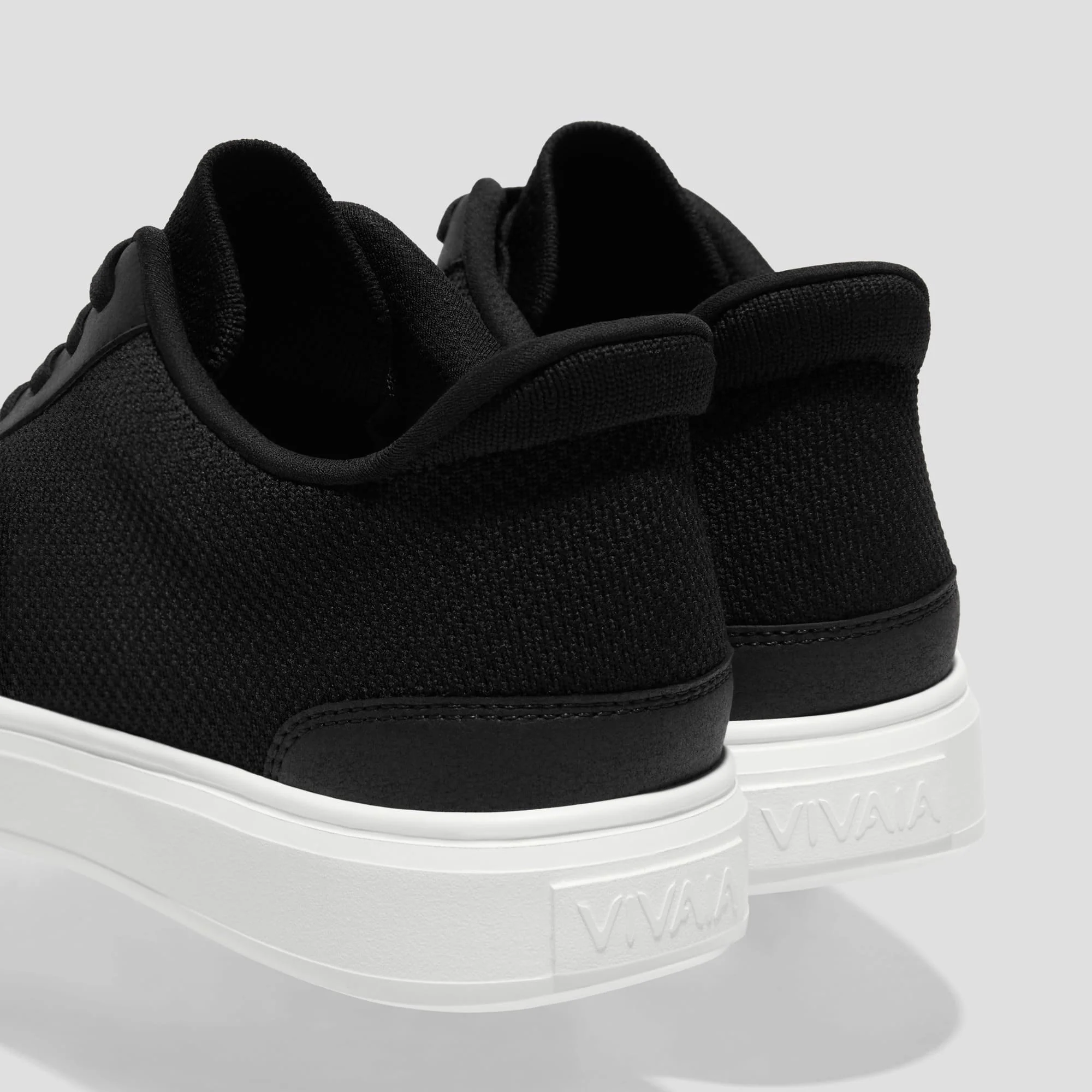 [Versa] ユニセックス スリップオン スニーカー