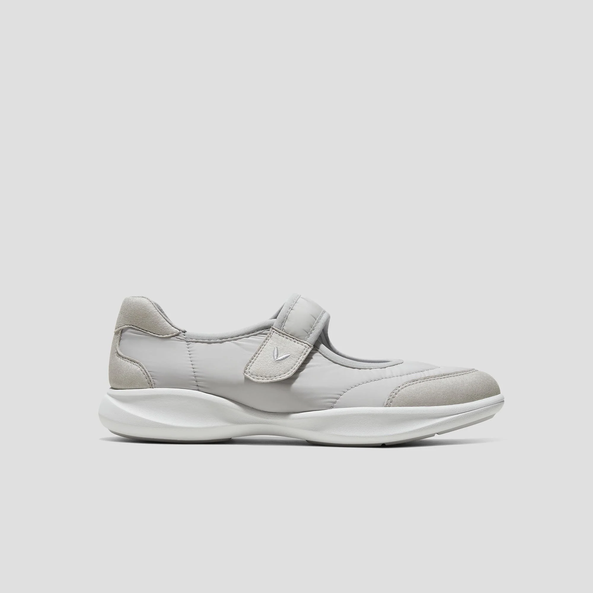 [Ivee] ラウンドトゥ 再生ナイロン メリージェーン スニーカー フラット 