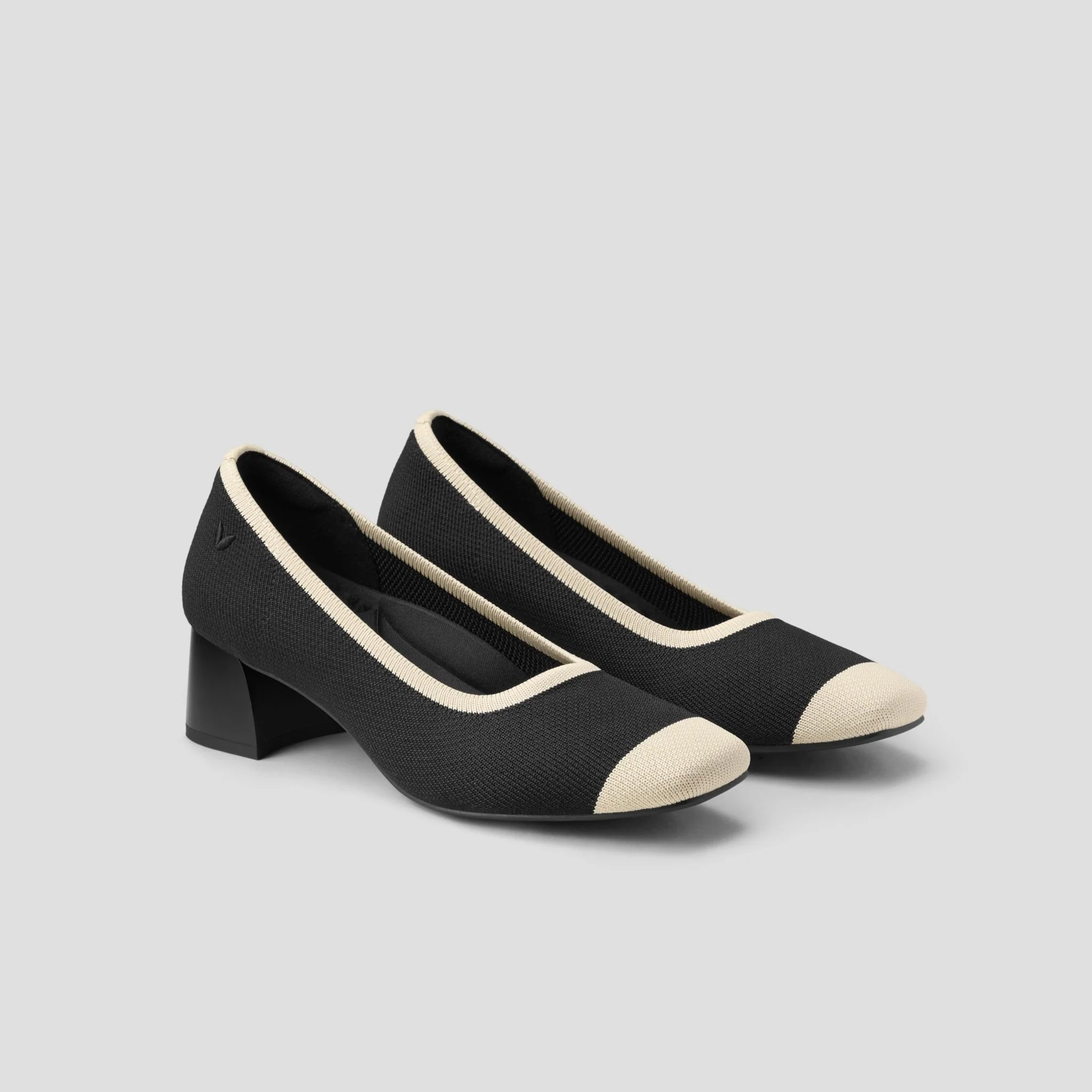 [Melody Pro] スクエアトゥ チャンキーヒール パンプス