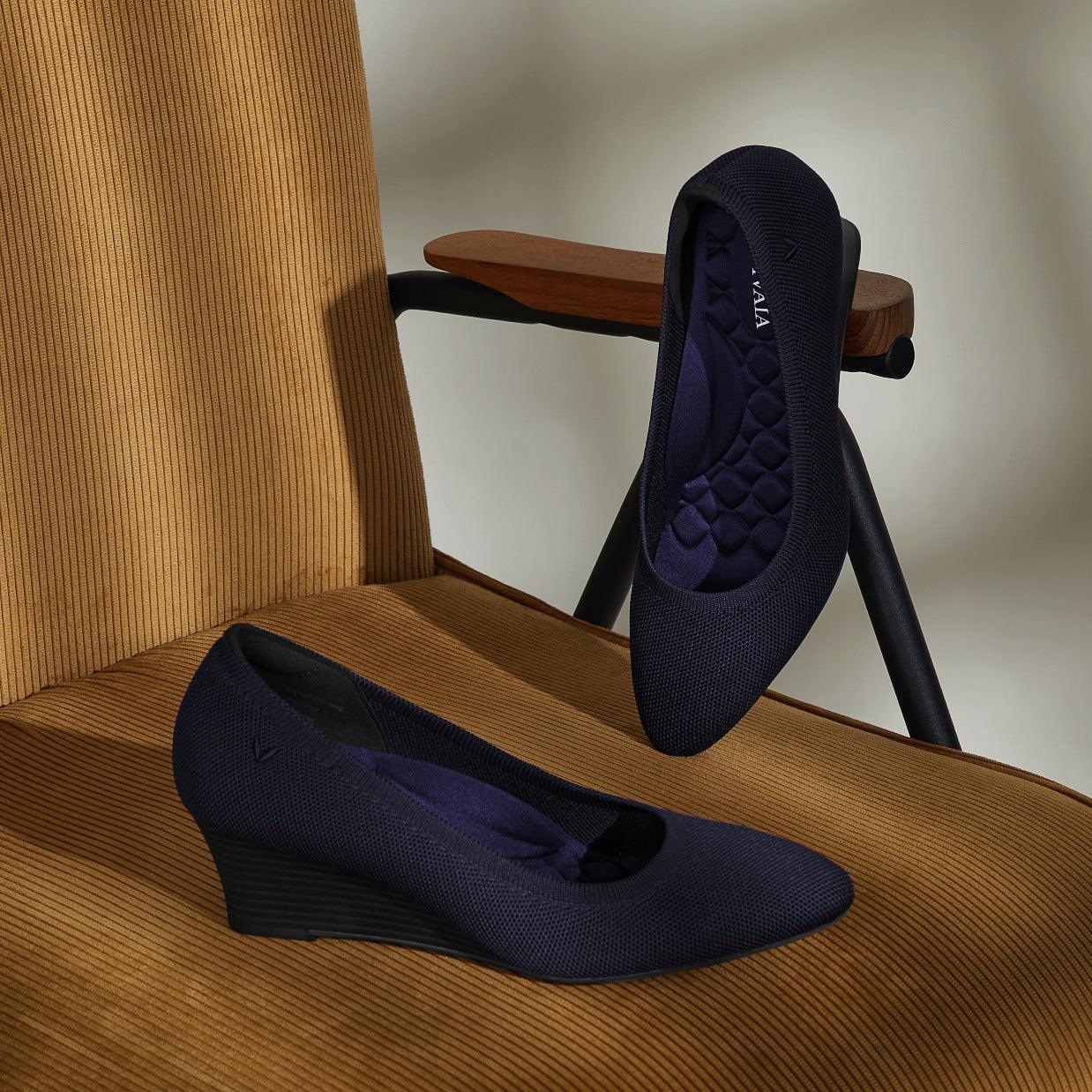 [Tamia Wedge Pro] アーモンドトゥ ウェッジヒール パンプス