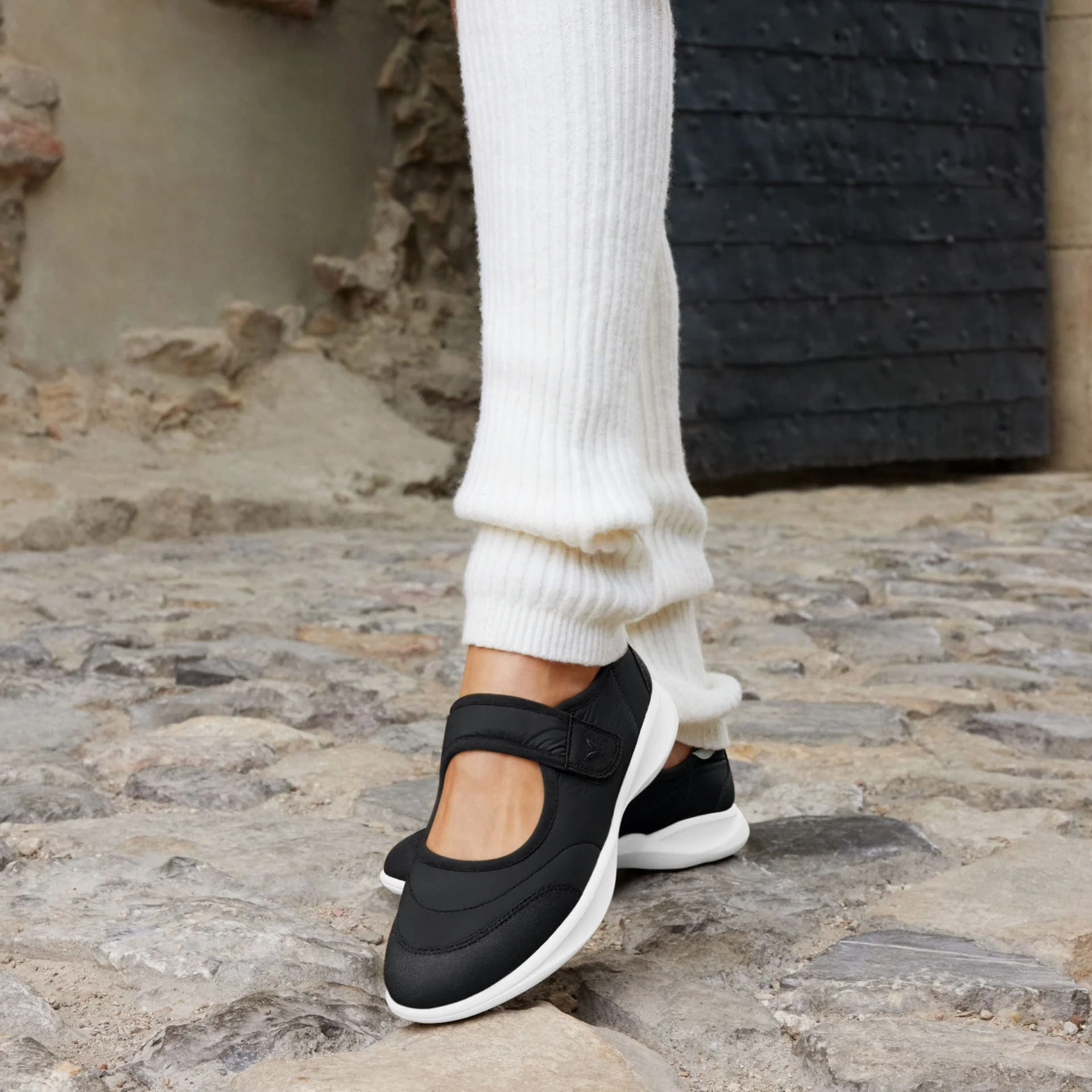 [Ivee] ラウンドトゥ 再生ナイロン メリージェーン スニーカー フラット 