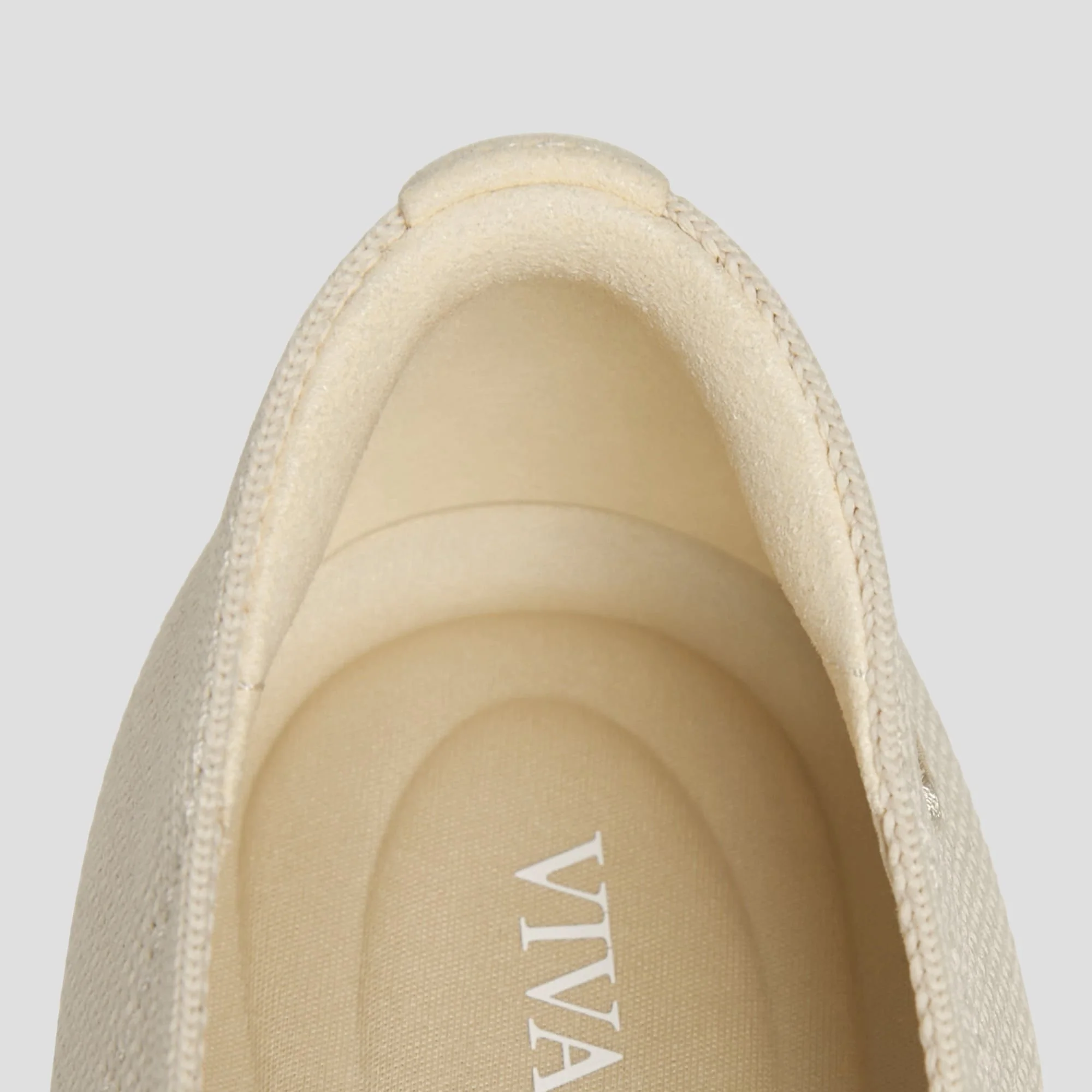 [Audrey] ラウンドトゥ アニマル刺繍 ローファー