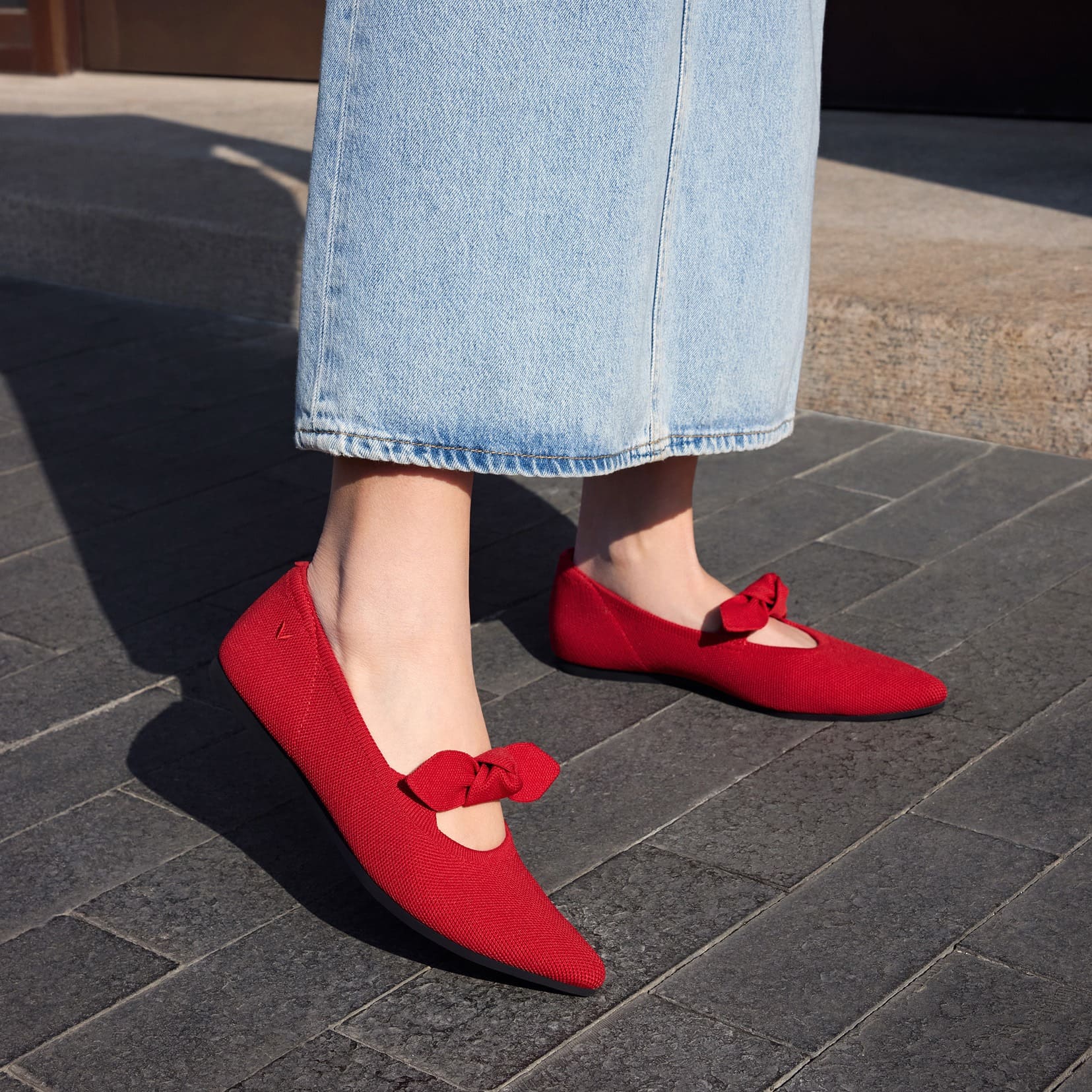 [Addriane] ポインテッドトゥ リボン付き フラットシューズ