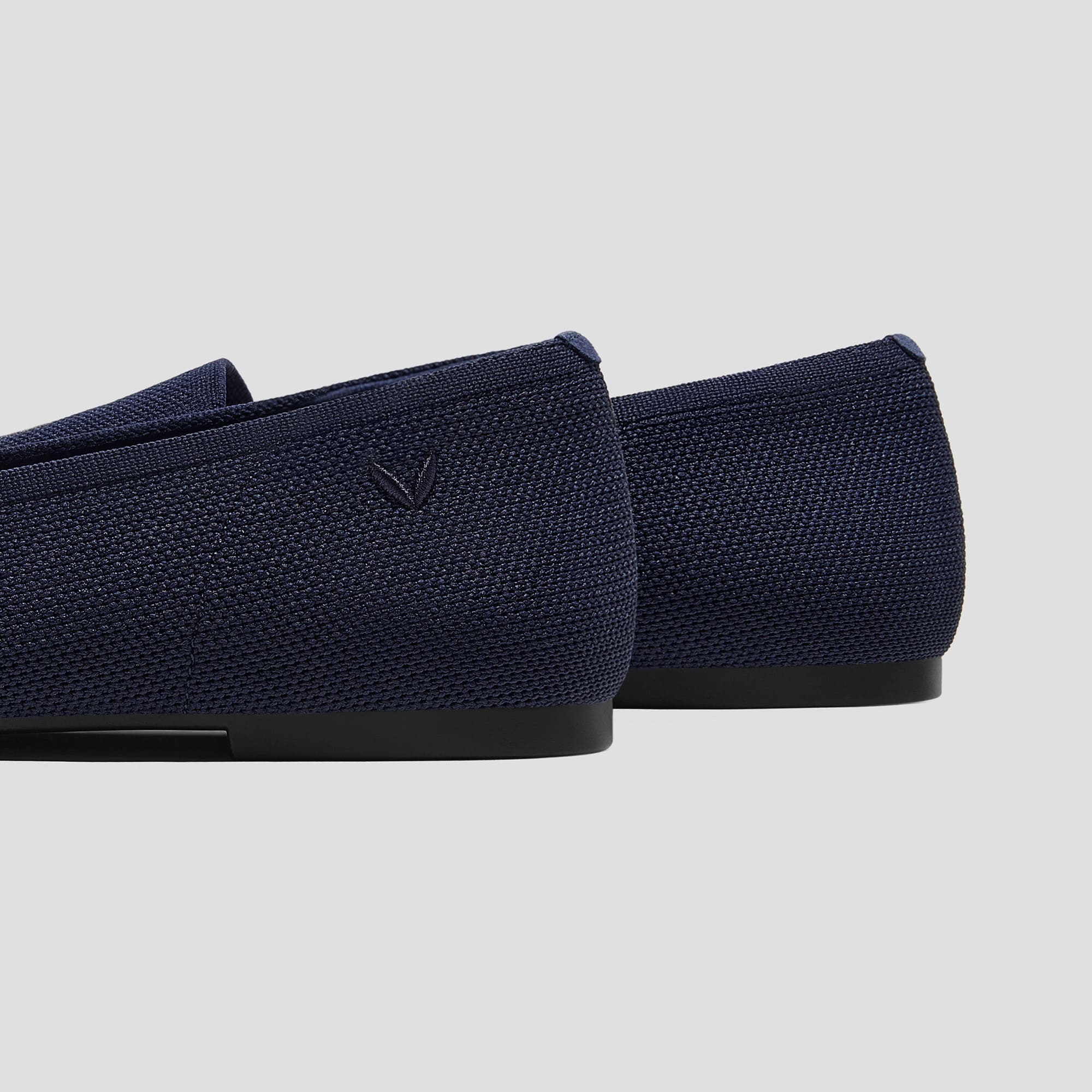 [Audrey] ラウンドトゥ アニマル刺繍 ローファー