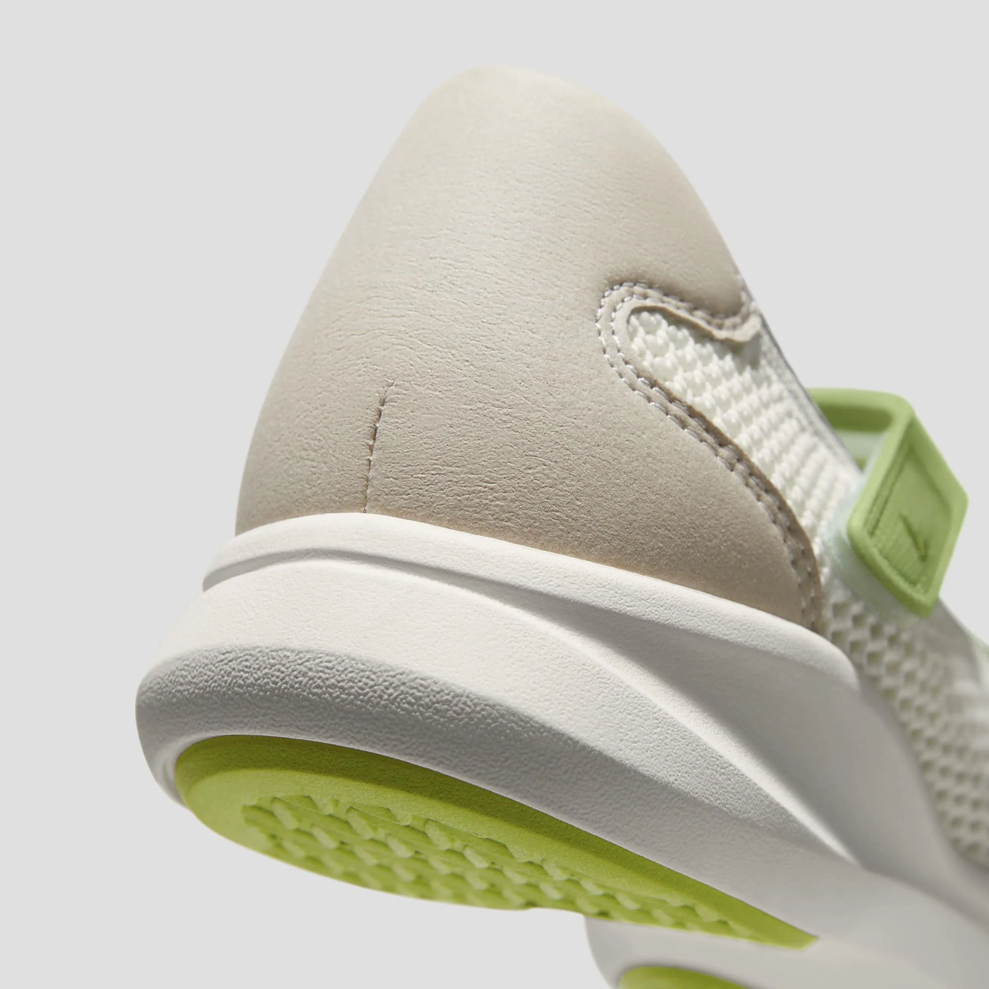 [Walker Pro Isabeli] ラウンドトゥ メッシュ スニーカー フラット