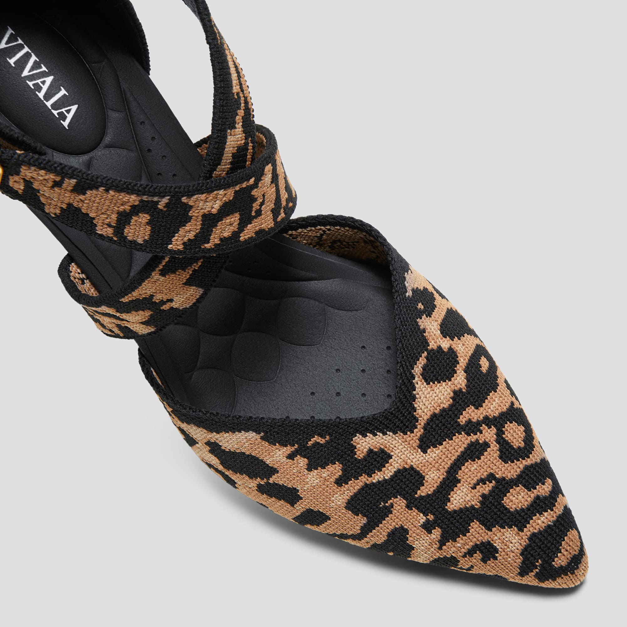 [Anabelle] ポインテッドトゥ クロスストラップ キトゥンヒール