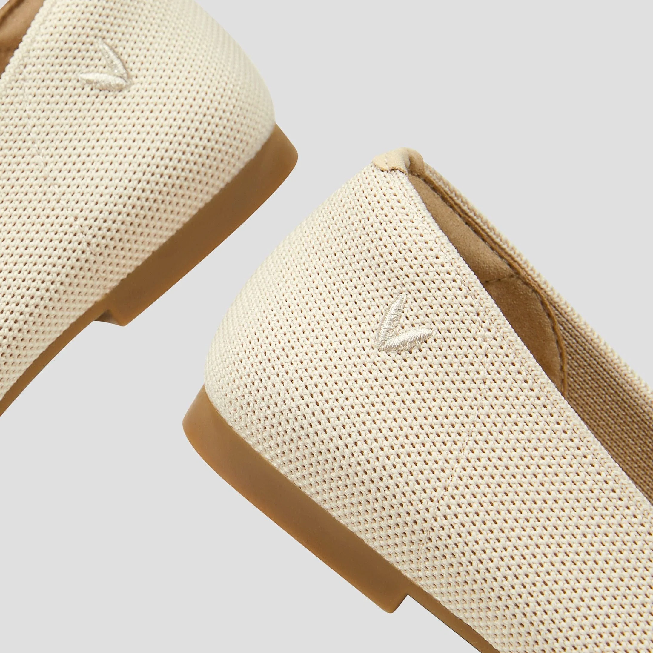 [Audrey] ラウンドトゥ アニマル刺繍 ローファー