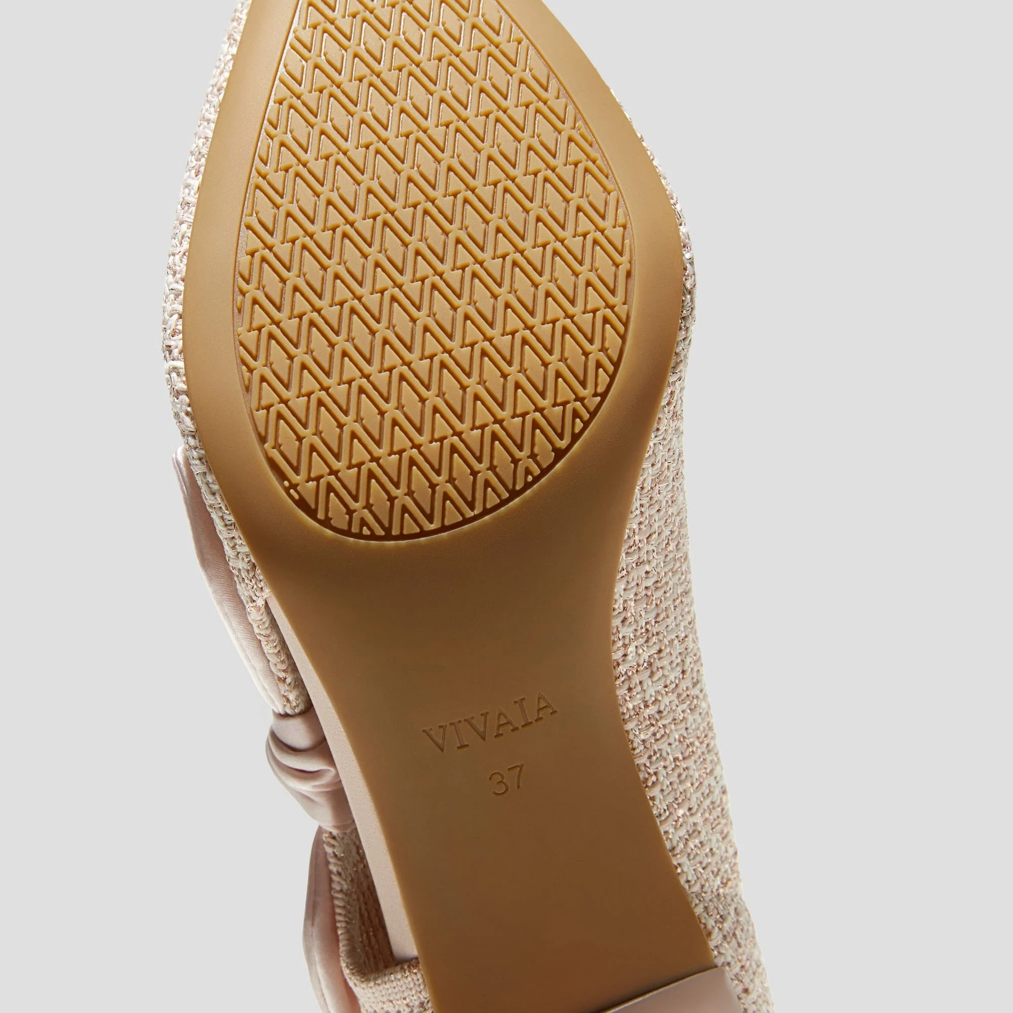 [Ashley] ポインテッドトゥ リボン付き キトゥンヒール