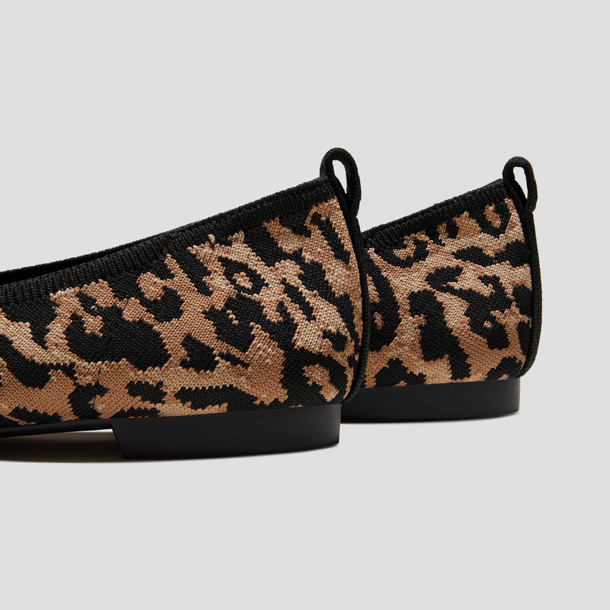 [Kathleen] ミニスクエアトゥ フラット