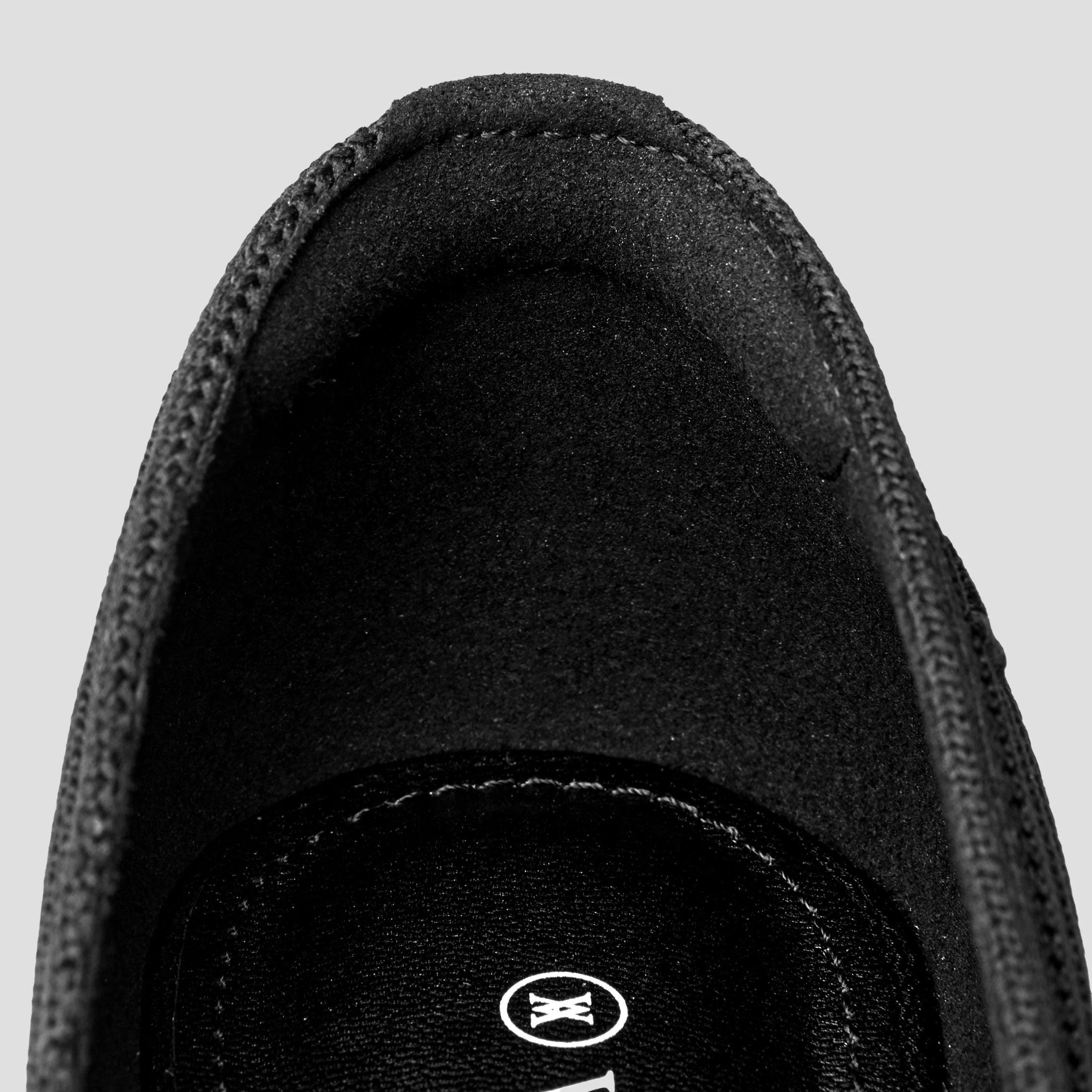 [Melia 2.0] ポインテッドトゥ Vカット フラットシューズ