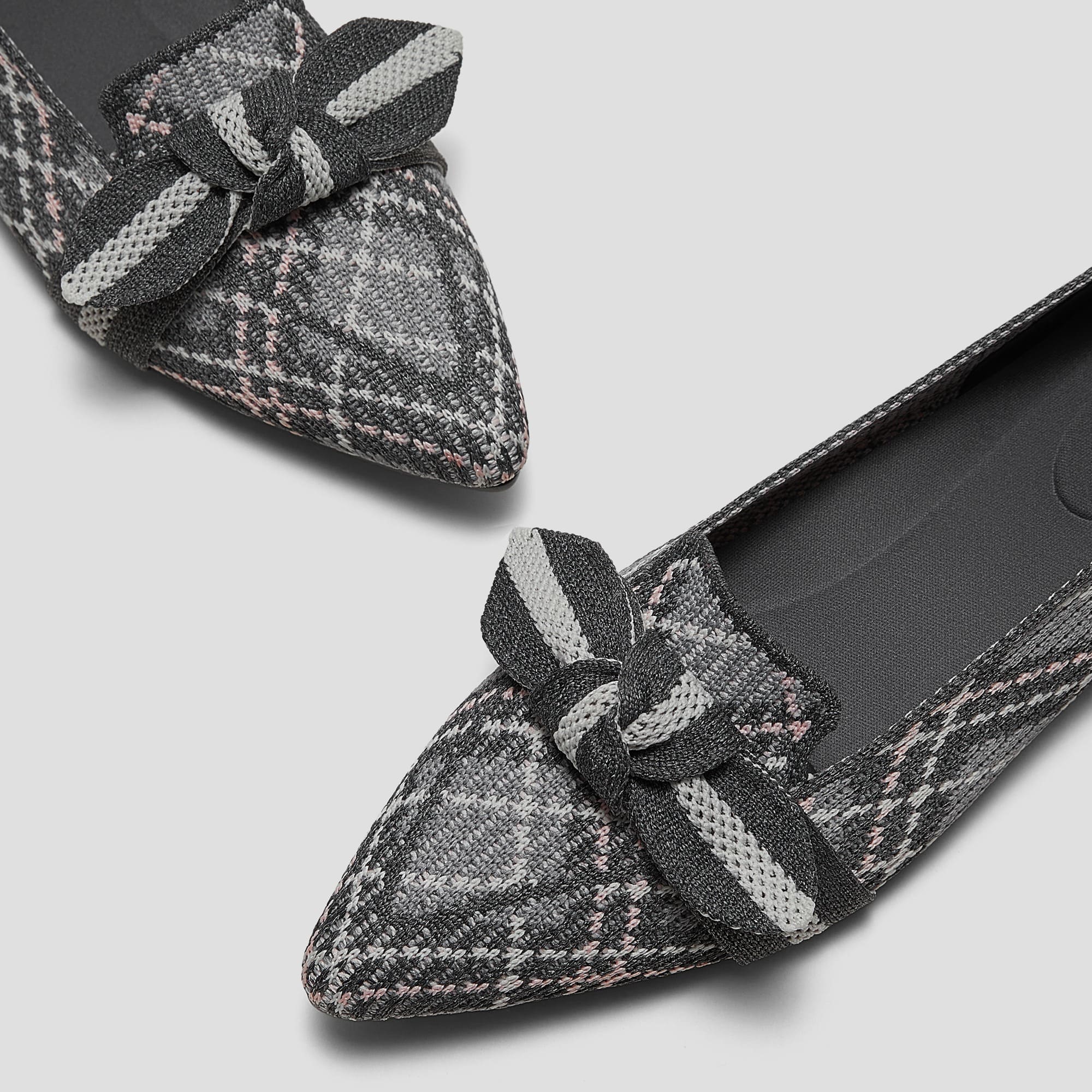 [Michelle] ポインテッドトゥ リボン付き ローファー