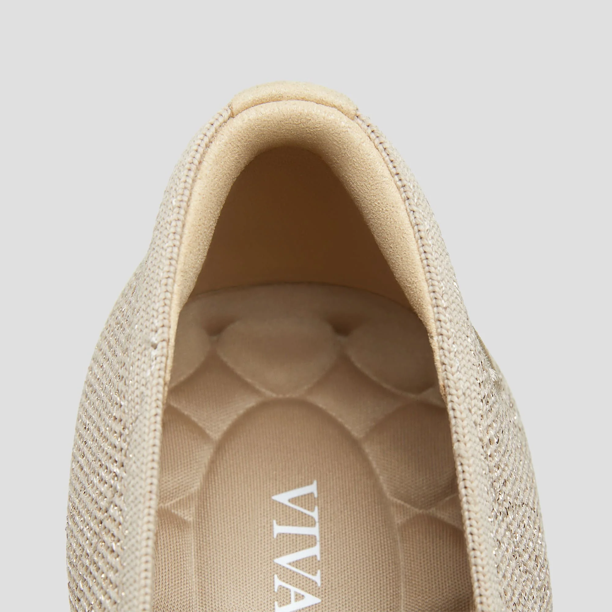 [Sasha] ポインテッドトウ リボン付き キトゥンヒール