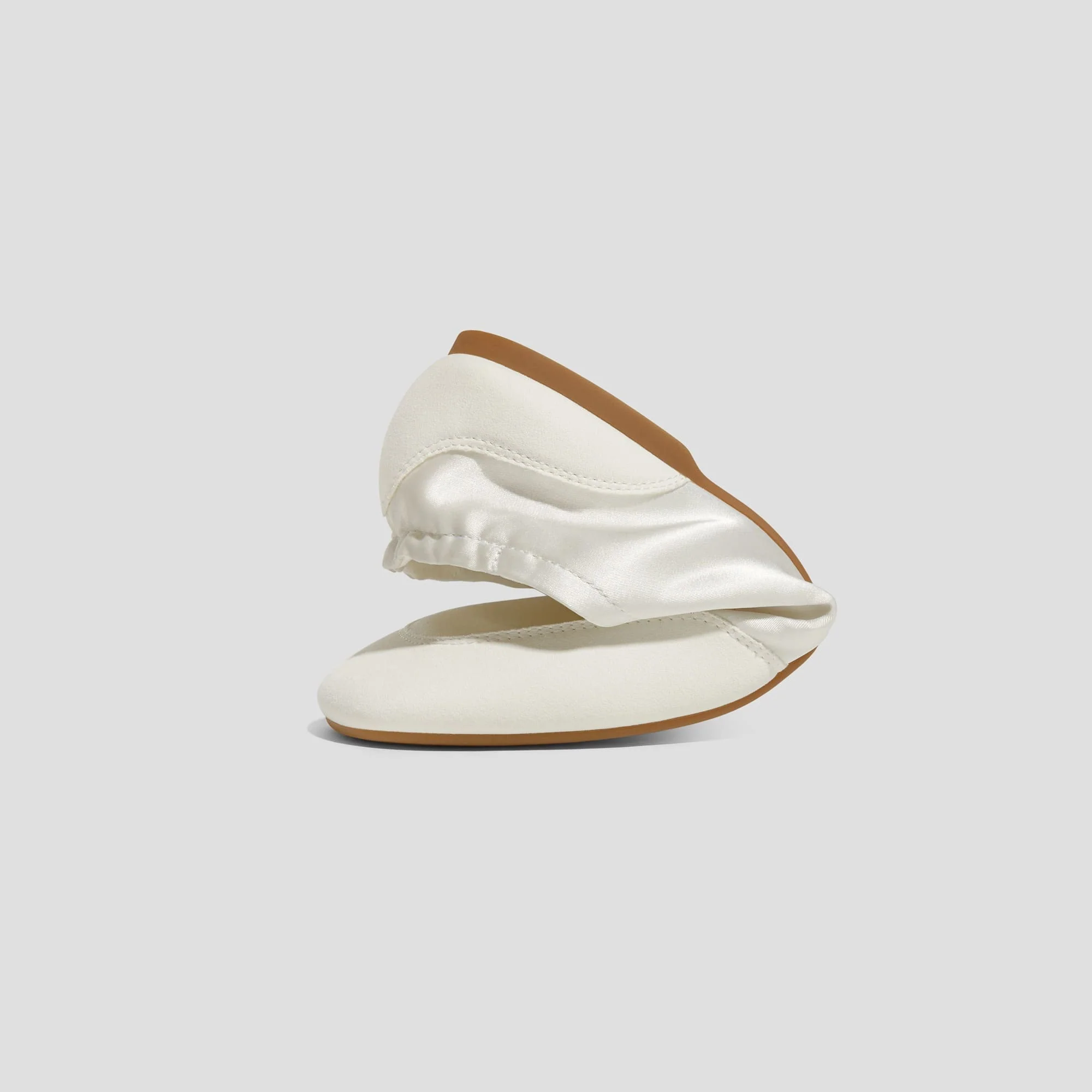 [Cristina] レースアップ サテン スニーカーリーナ