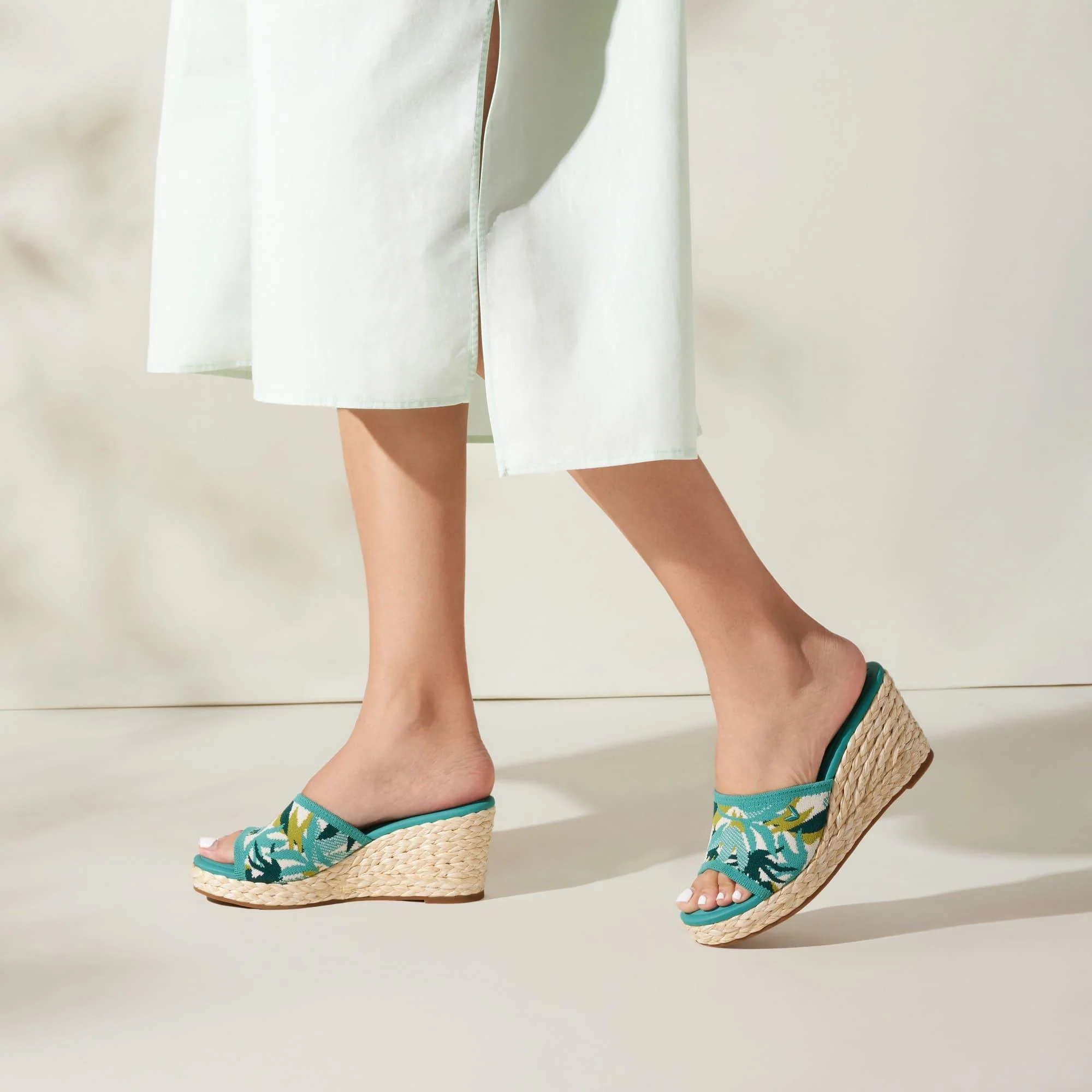 [Stacey Pro] ラウンドトゥ ウェッジサンダル