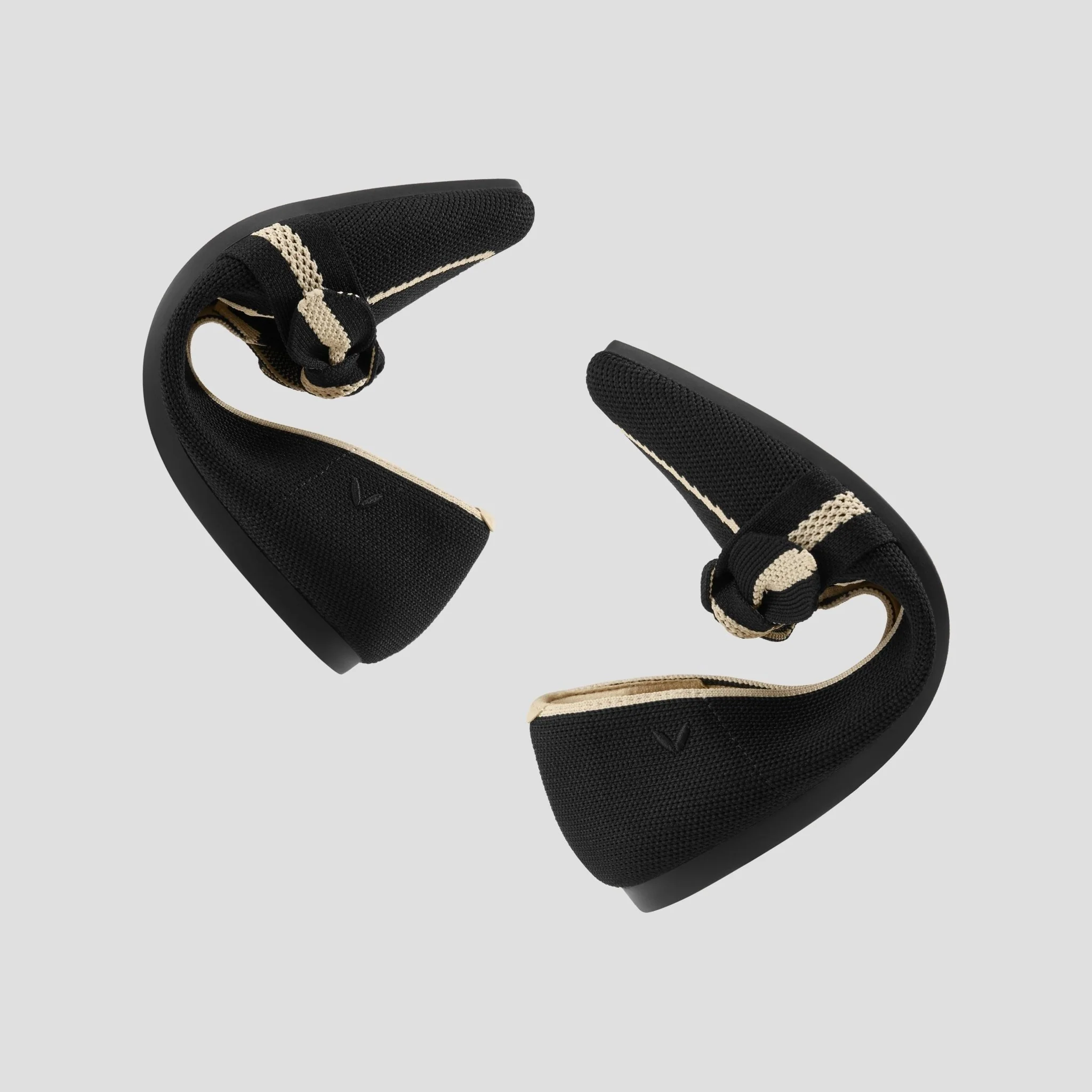 [Michelle] ポインテッドトゥ リボン付き ローファー