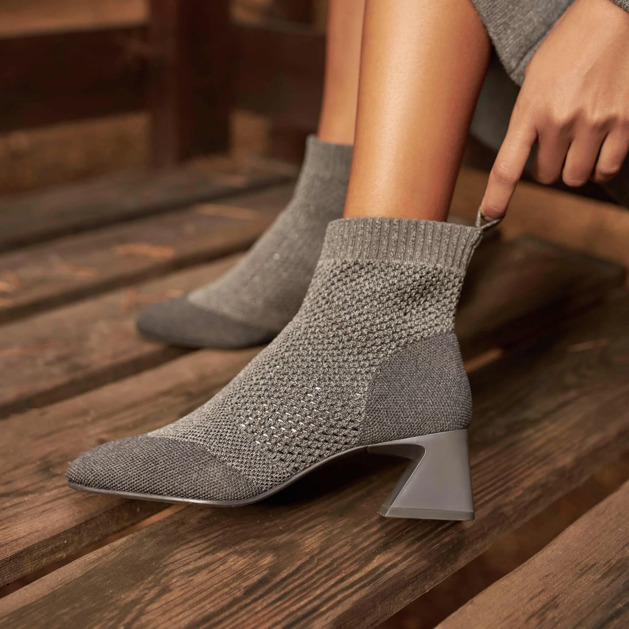 [Melissa 2.0] スクエアトゥ レトロデザイン ショートブーツ